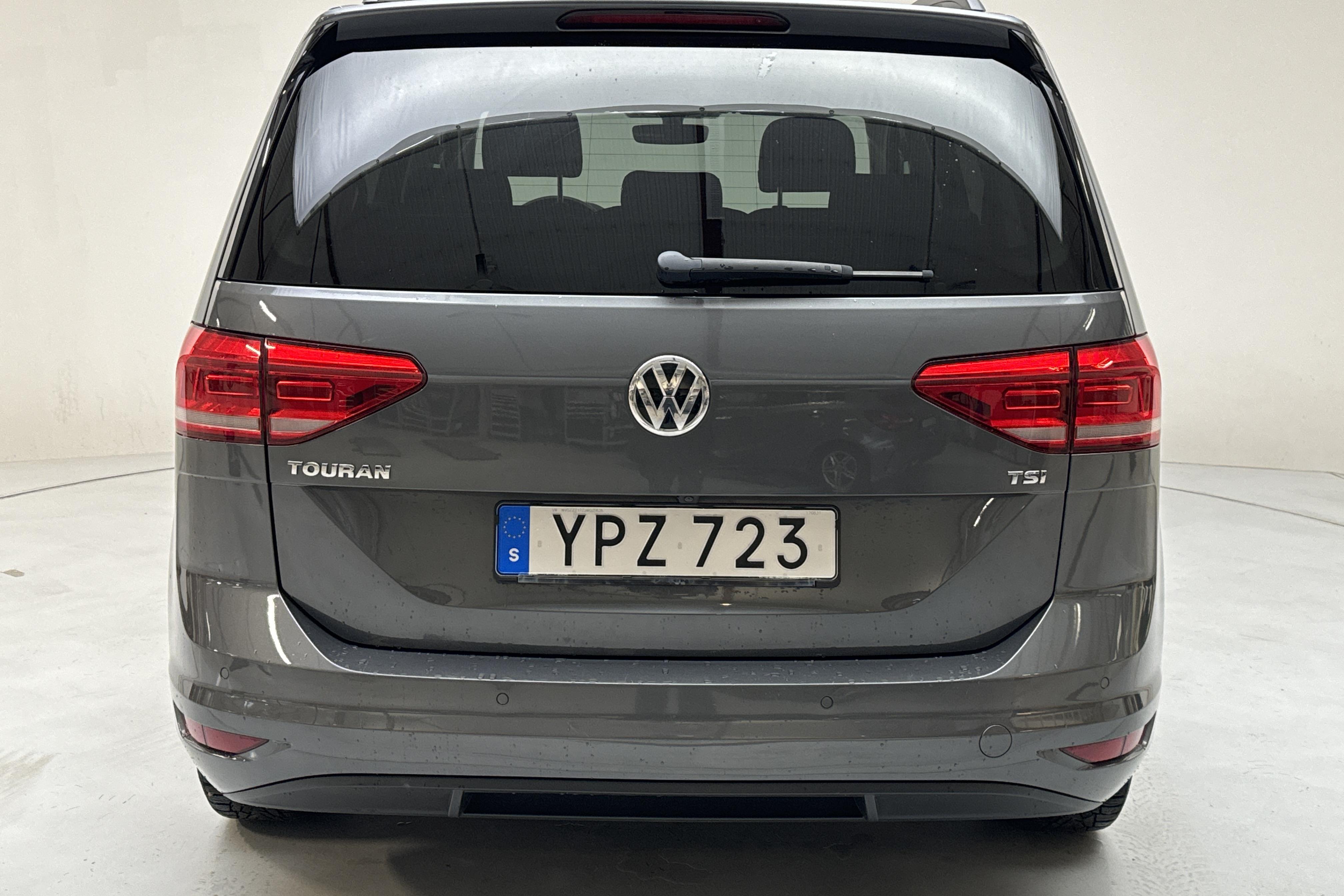 VW Touran 1.2 TSI (110hk) - 109 490 km - Käsitsi - Dark Brown - 2018