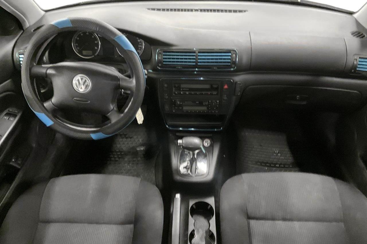 VW Passat 2.0 Variant (115hk) - 268 250 km - Automatyczna - niebieski - 2004