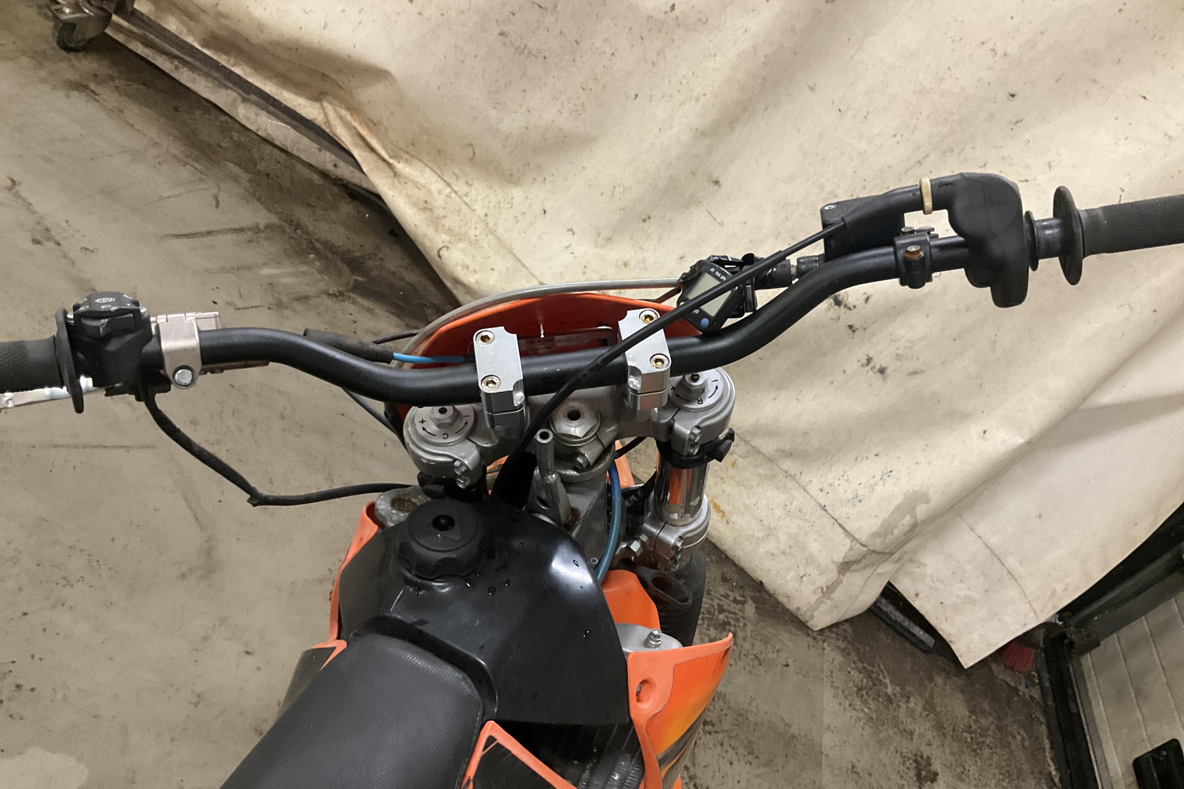 KTM 200 EXC Motorcykel Reparationsobjekt/reservdelsenhet - 0 km - Manual - 1999