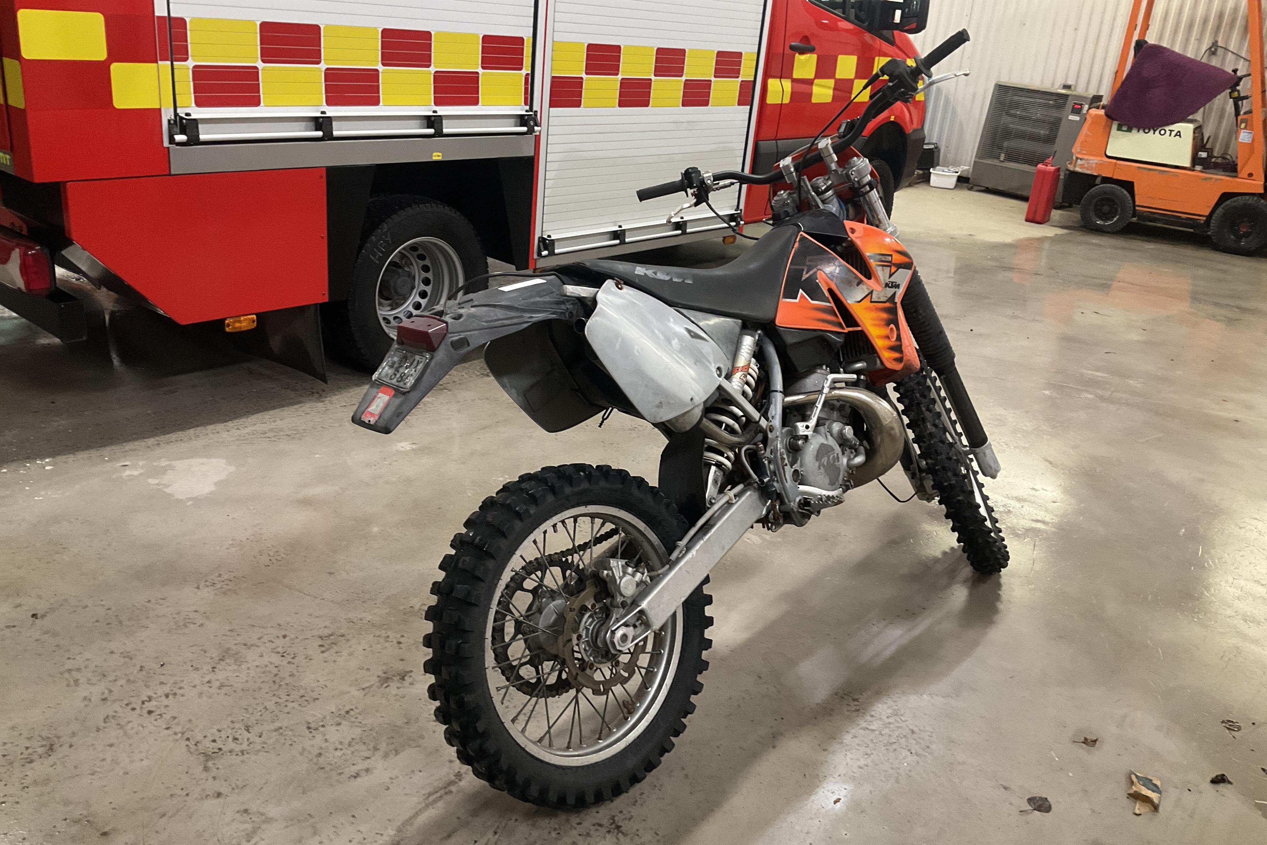 KTM 200 EXC Motorcykel Reparationsobjekt/reservdelsenhet - 0 km - Manual - 1999