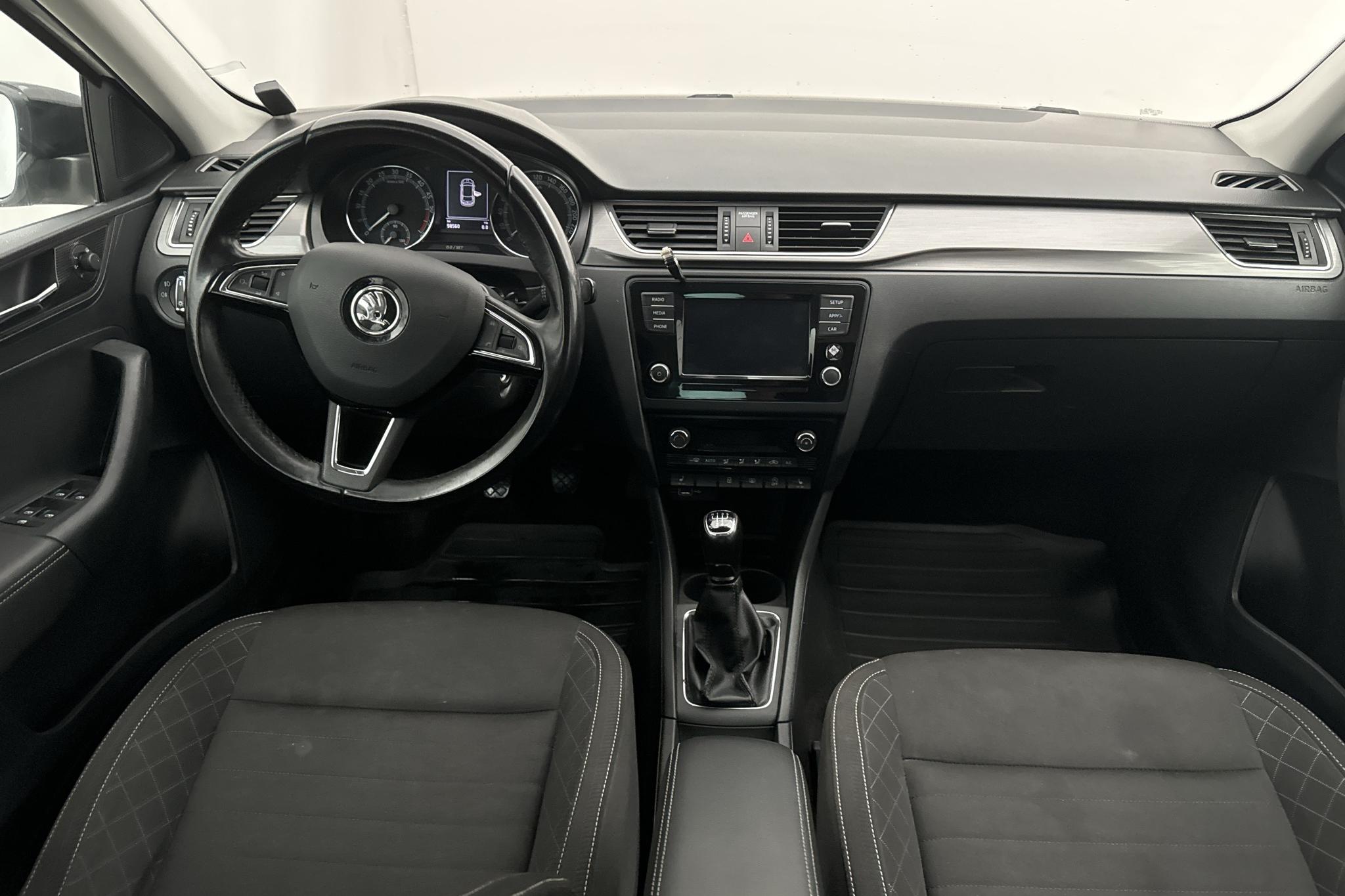 Skoda Rapid 1.4 TDI Spaceback (90hk) - 98 560 km - Manualna - biały - 2018