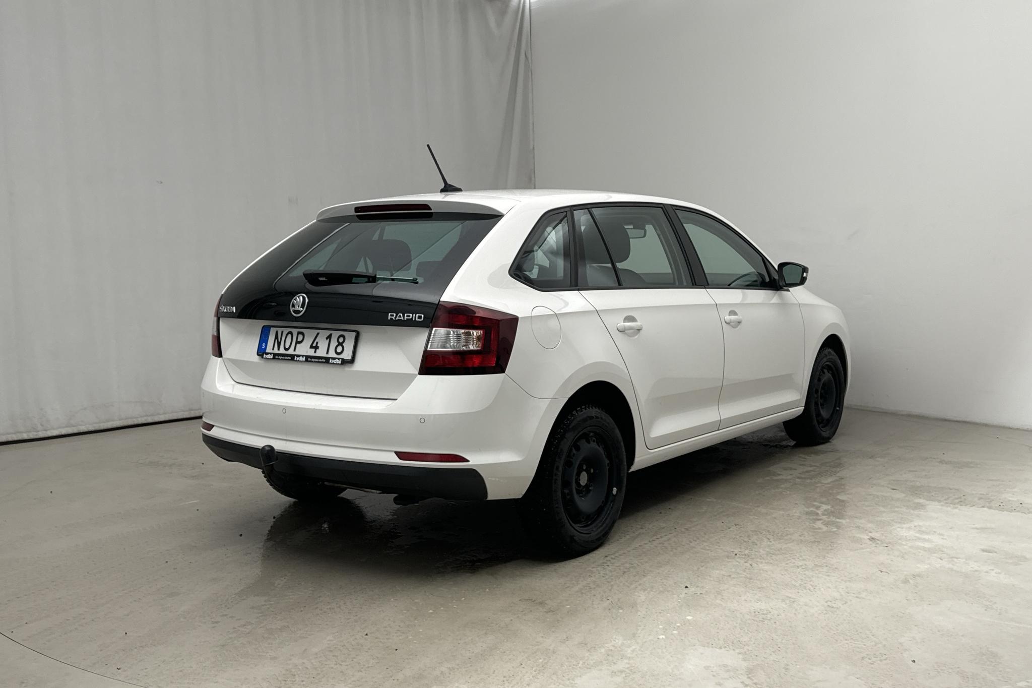 Skoda Rapid 1.4 TDI Spaceback (90hk) - 98 560 km - Manualna - biały - 2018