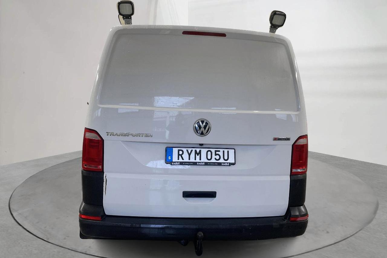 VW Transporter T6 2.0 TDI BMT Skåp 4MOTION (150hk) - 95 990 km - Manualna - biały - 2019