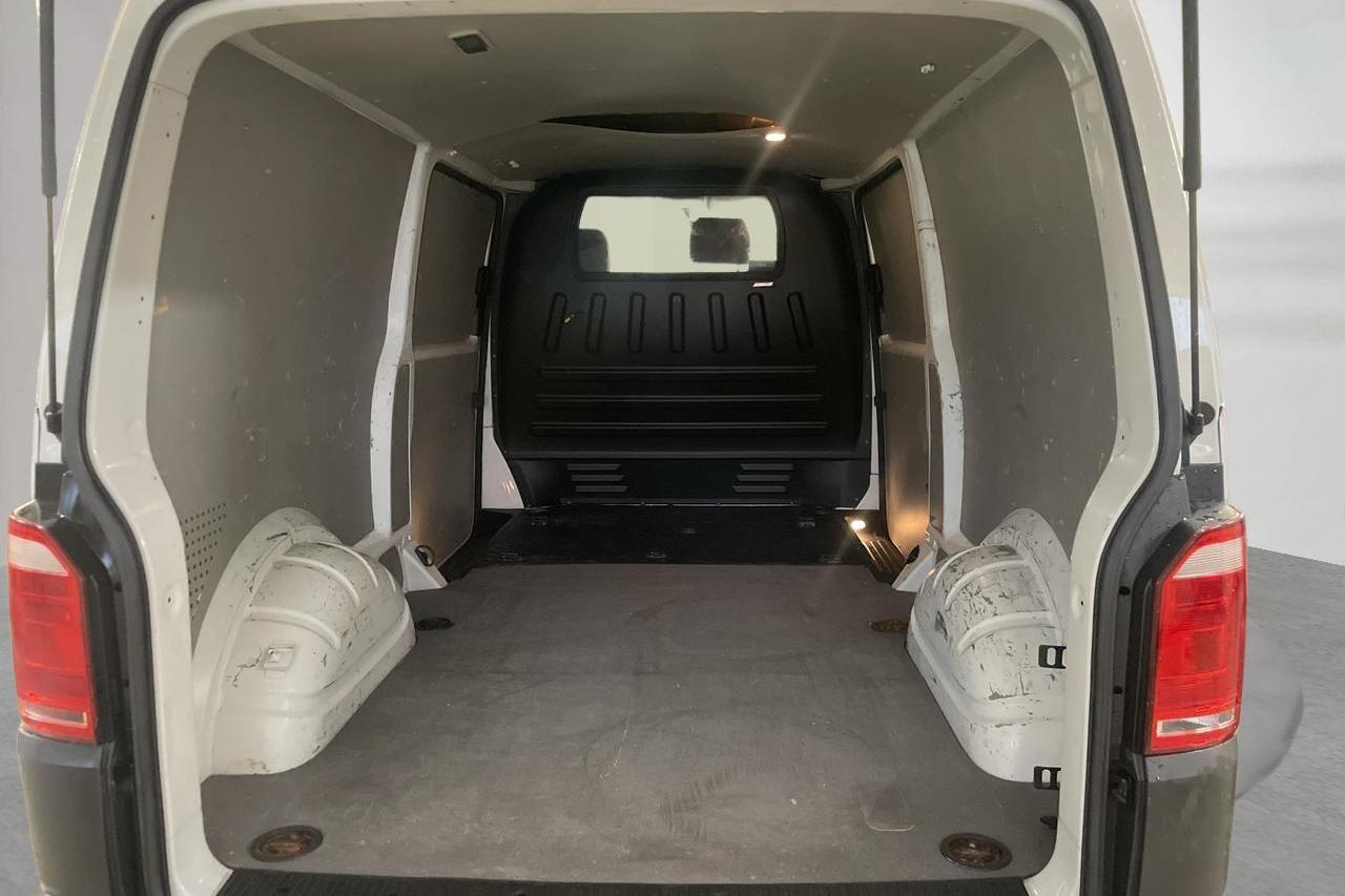 VW Transporter T6 2.0 TDI BMT Skåp 4MOTION (150hk) - 95 990 km - Manualna - biały - 2019