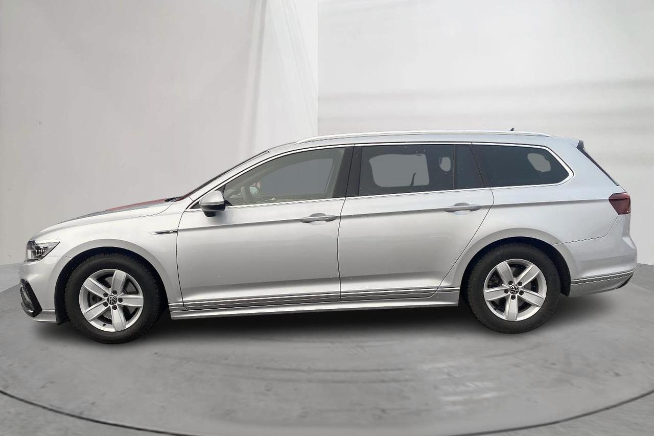 VW Passat 2.0 TDI Sportscombi 4Motion (200hk) - 11 433 mil - Automat - silver - 2022