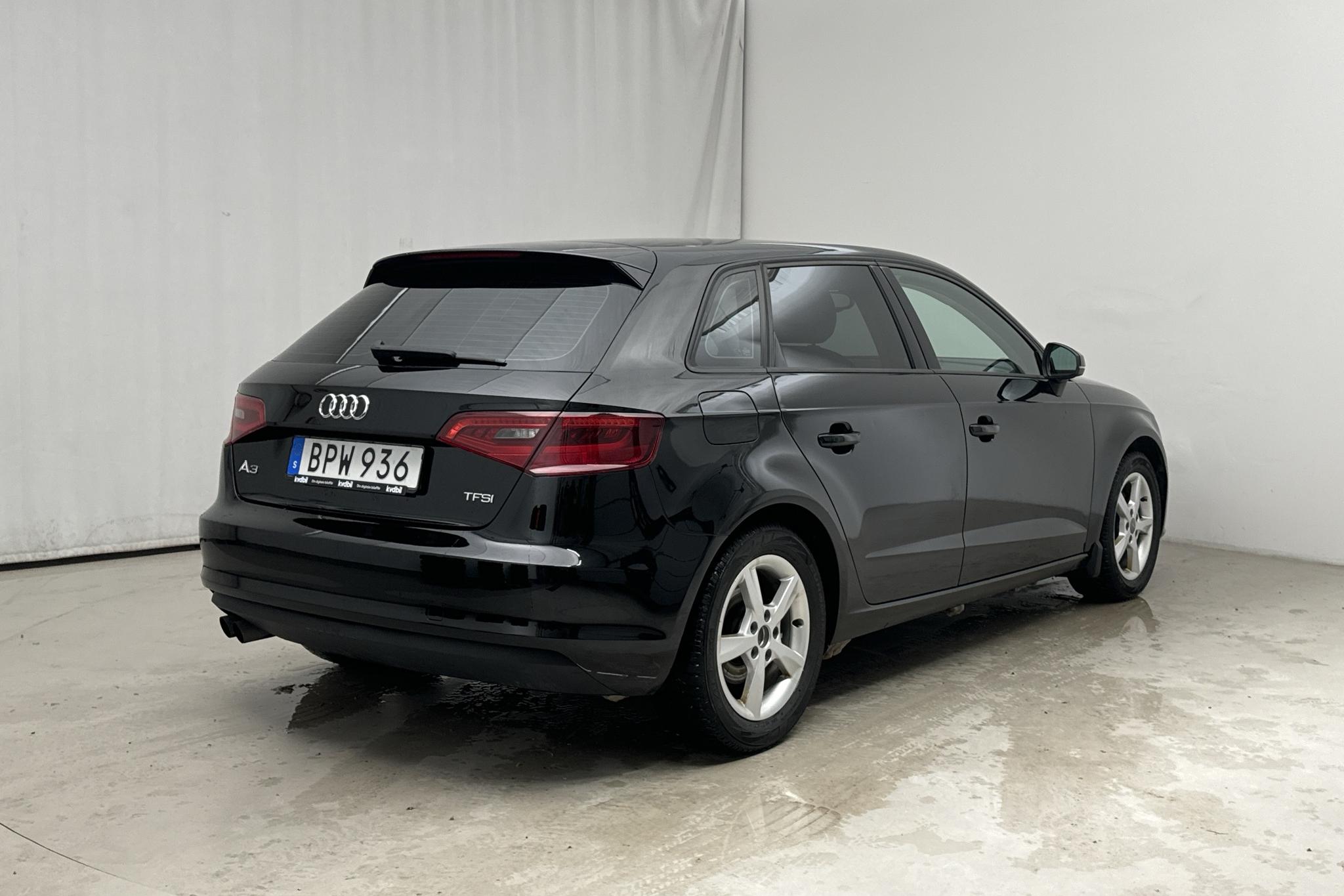 Audi A3 1.4 TFSI Sportback (122hk) - 16 145 mil - Manuell - svart - 2014