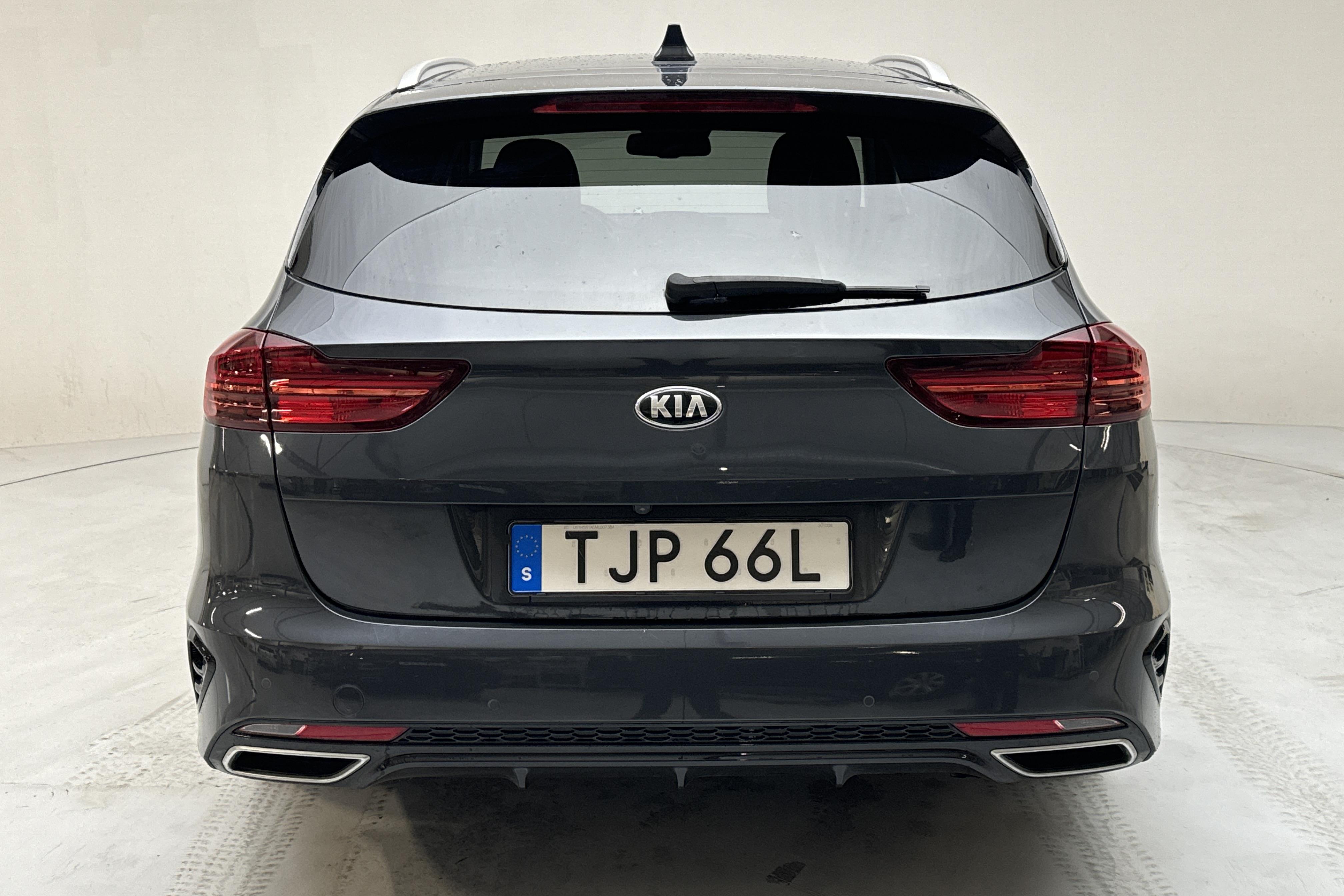 KIA Ceed 1.6 Plug-in Hybrid SW (141hk) - 66 550 km - Automaattinen - harmaa - 2021