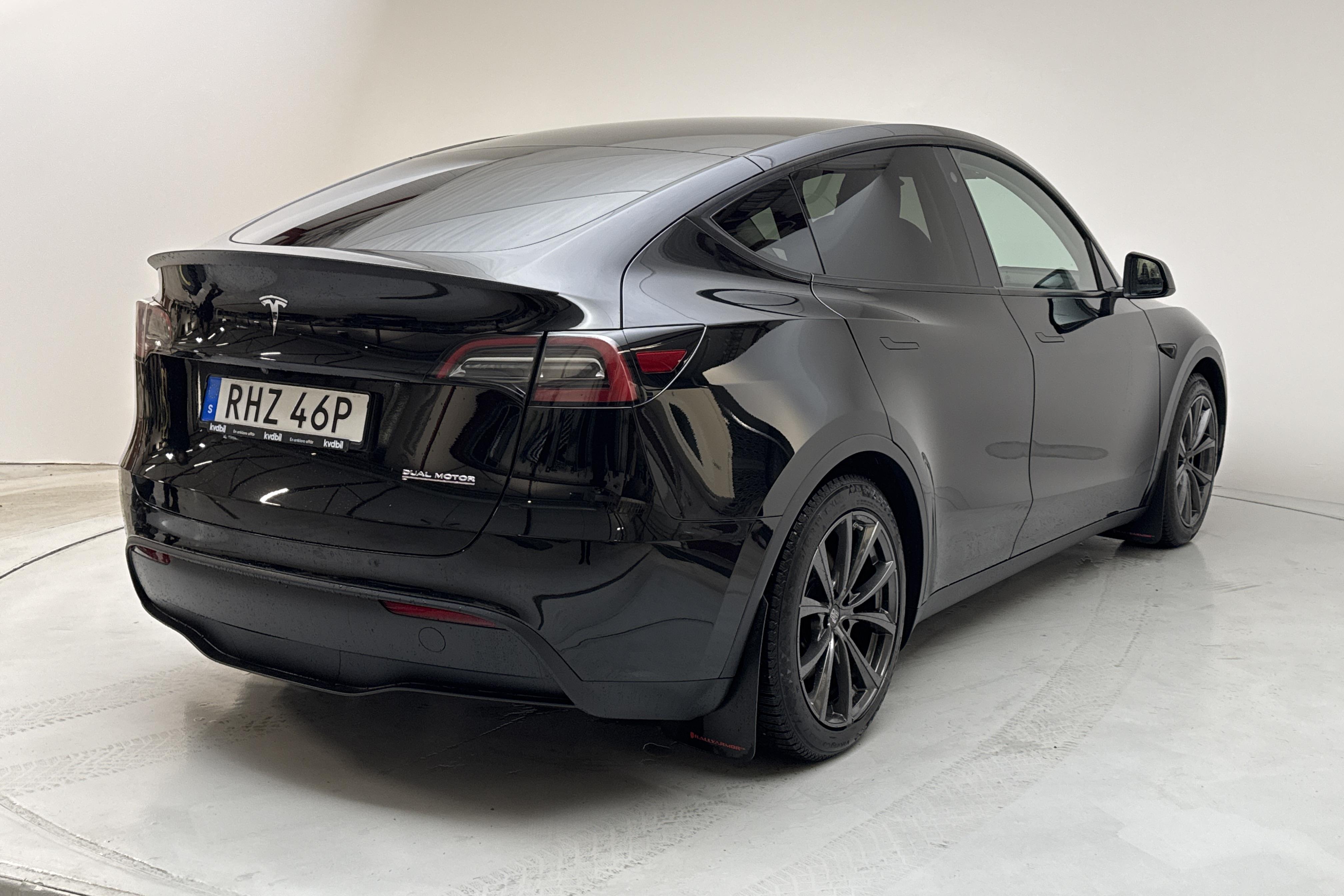 Tesla Model Y Performance Dual Motor AWD - 70 400 km - Automatic - black - 2023