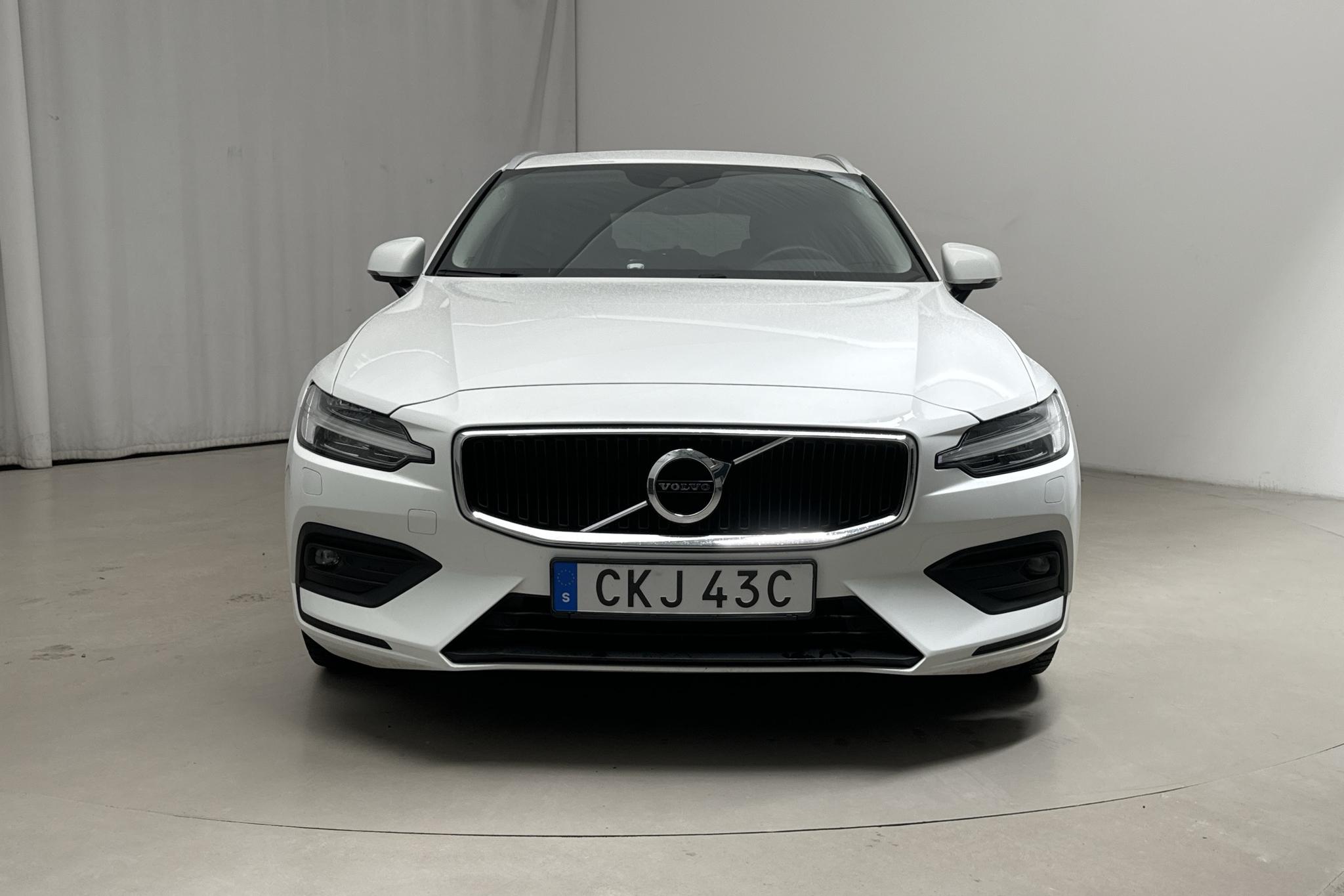 Volvo V60 D4 (190hk) - 149 970 km - Automaatne - valge - 2021