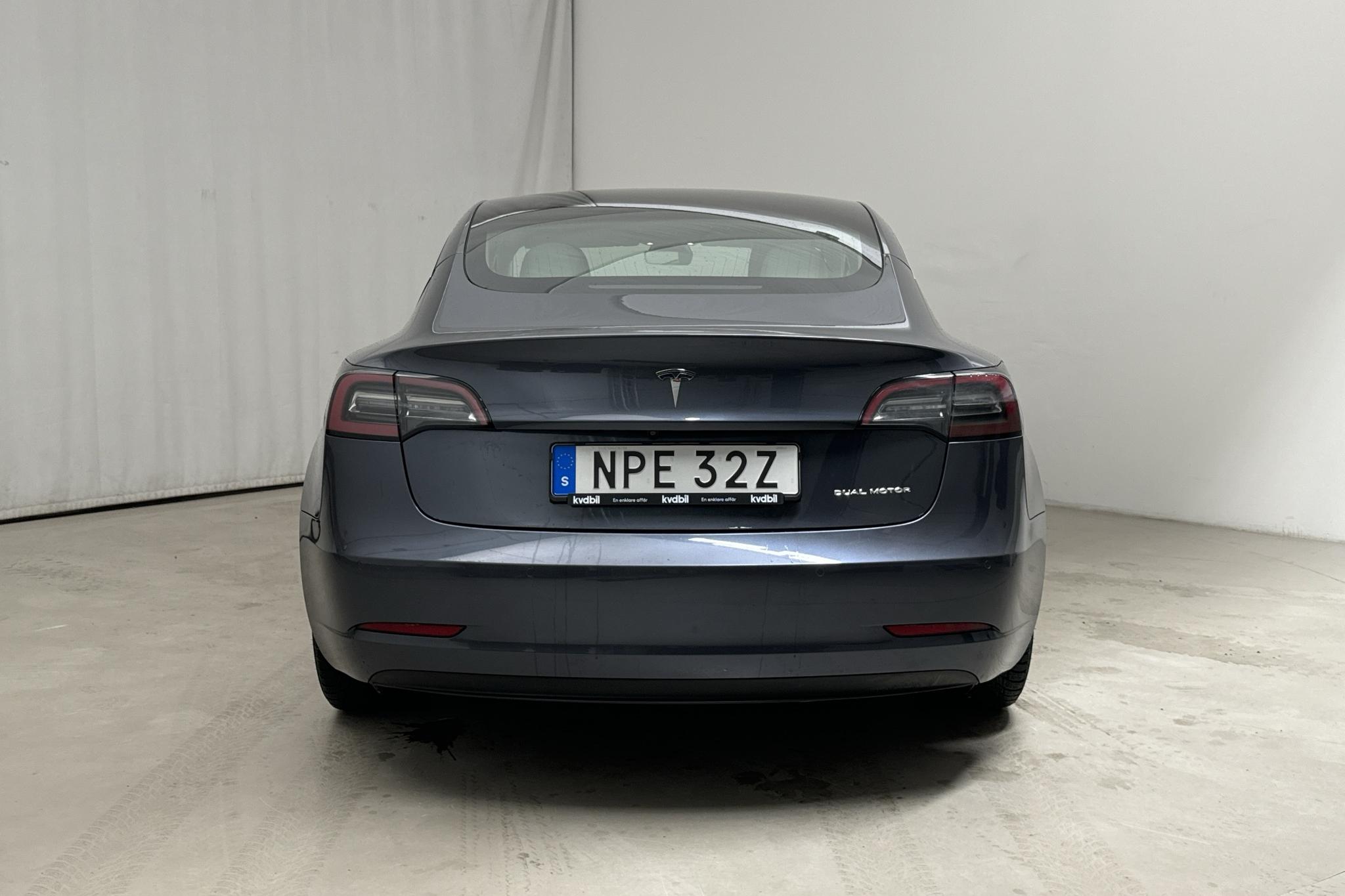 Tesla Model 3 Long Range Dual Motor AWD - 8 314 mil - Automat - grå - 2020