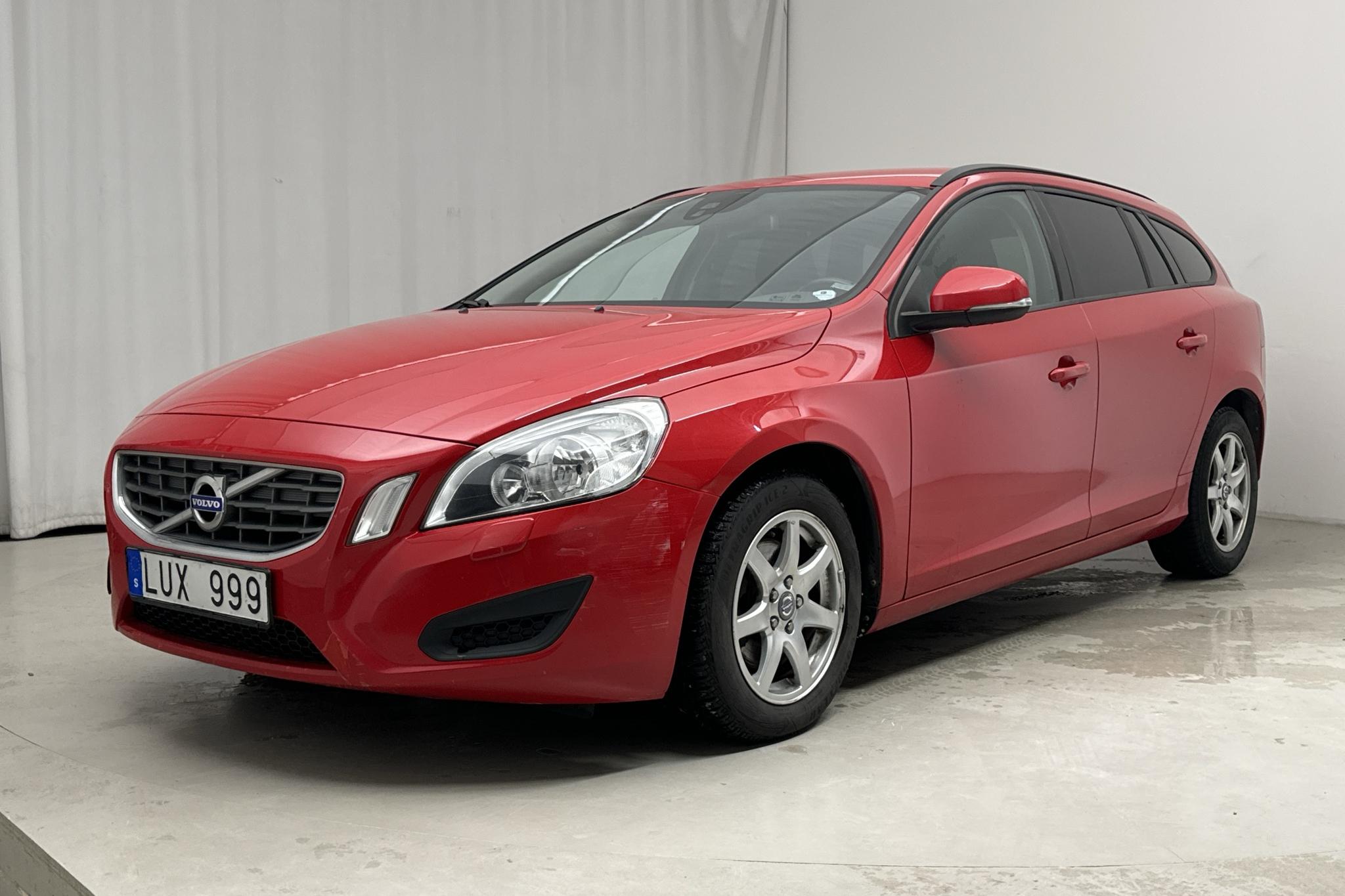 Volvo V60 1.6D DRIVe (115hk) - 142 380 km - Manual - red - 2012