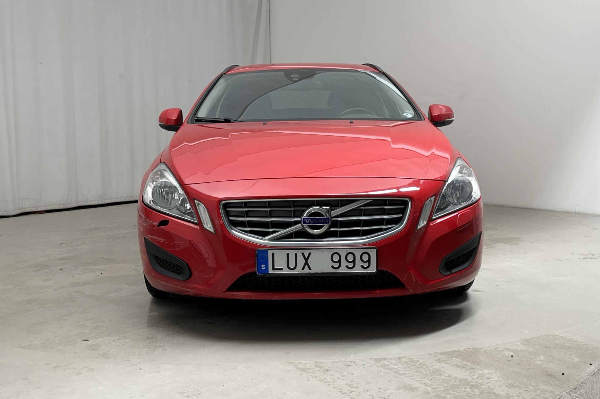 Volvo V60 1.6D DRIVe (115hk) - 142 380 km - Manual - red - 2012