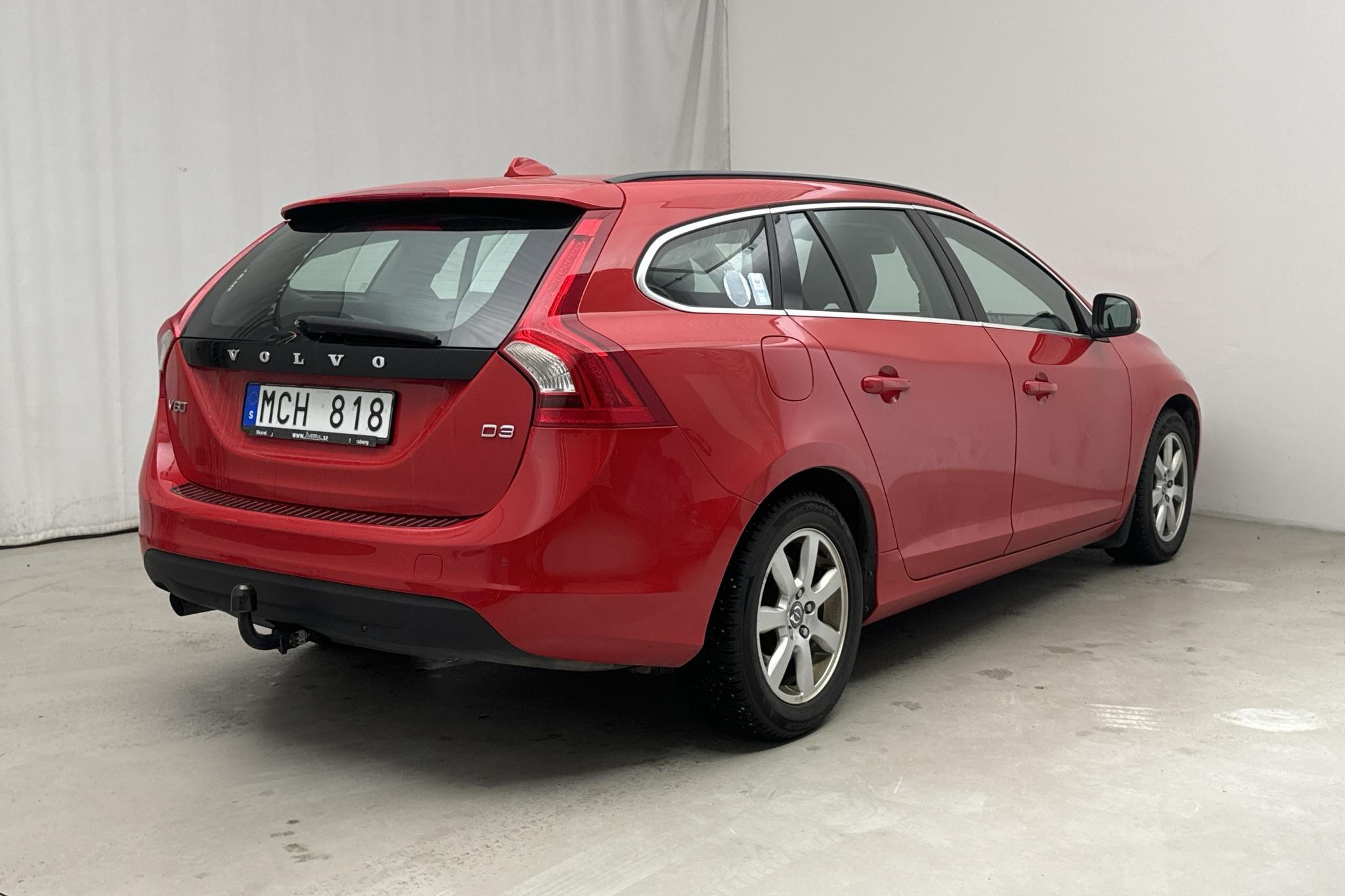 Volvo V60 D3 (163hk) - 294 160 km - Manualna - czerwony - 2012