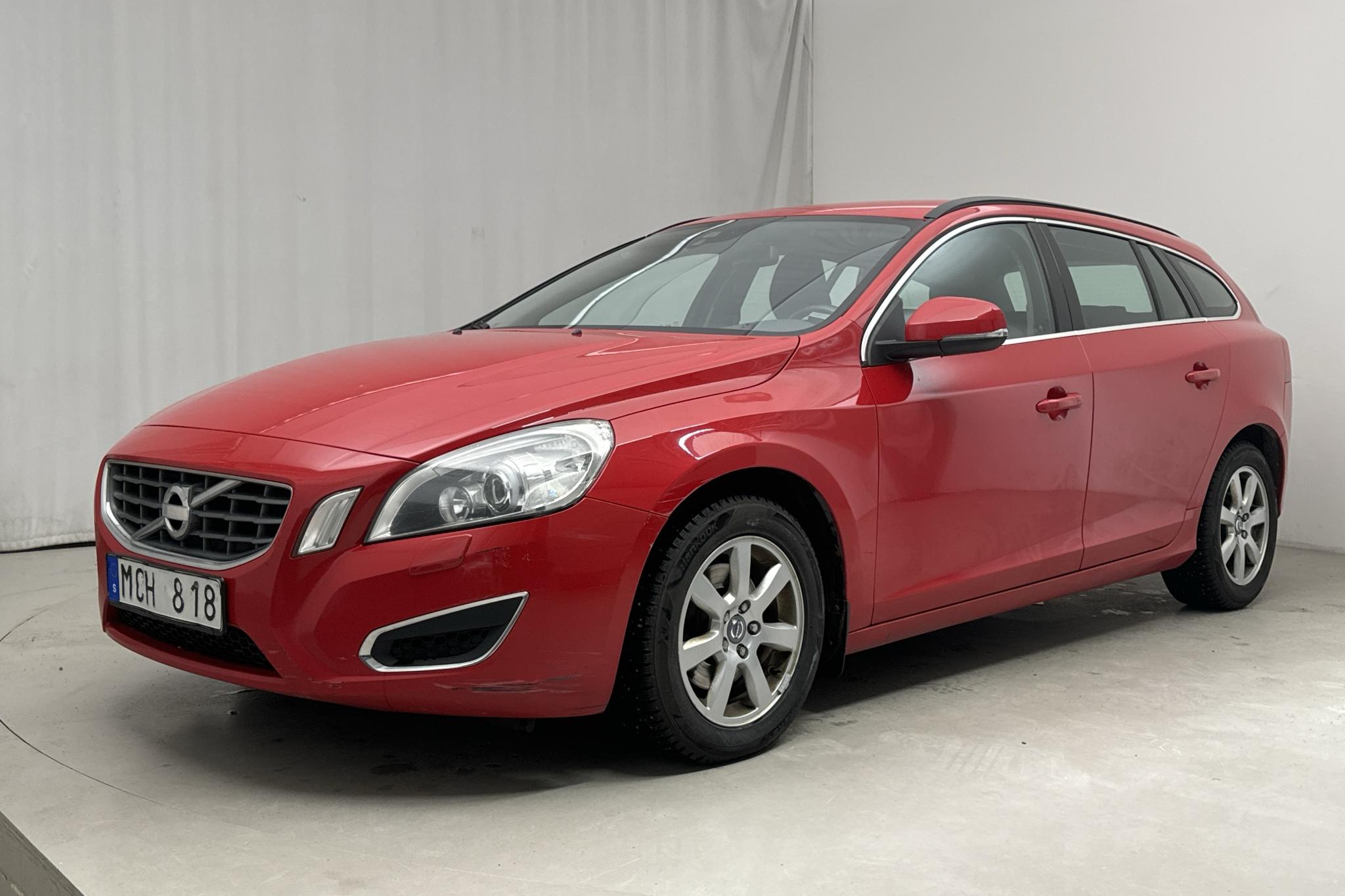 Volvo V60 D3 (163hk) - 294 160 km - Manualna - czerwony - 2012