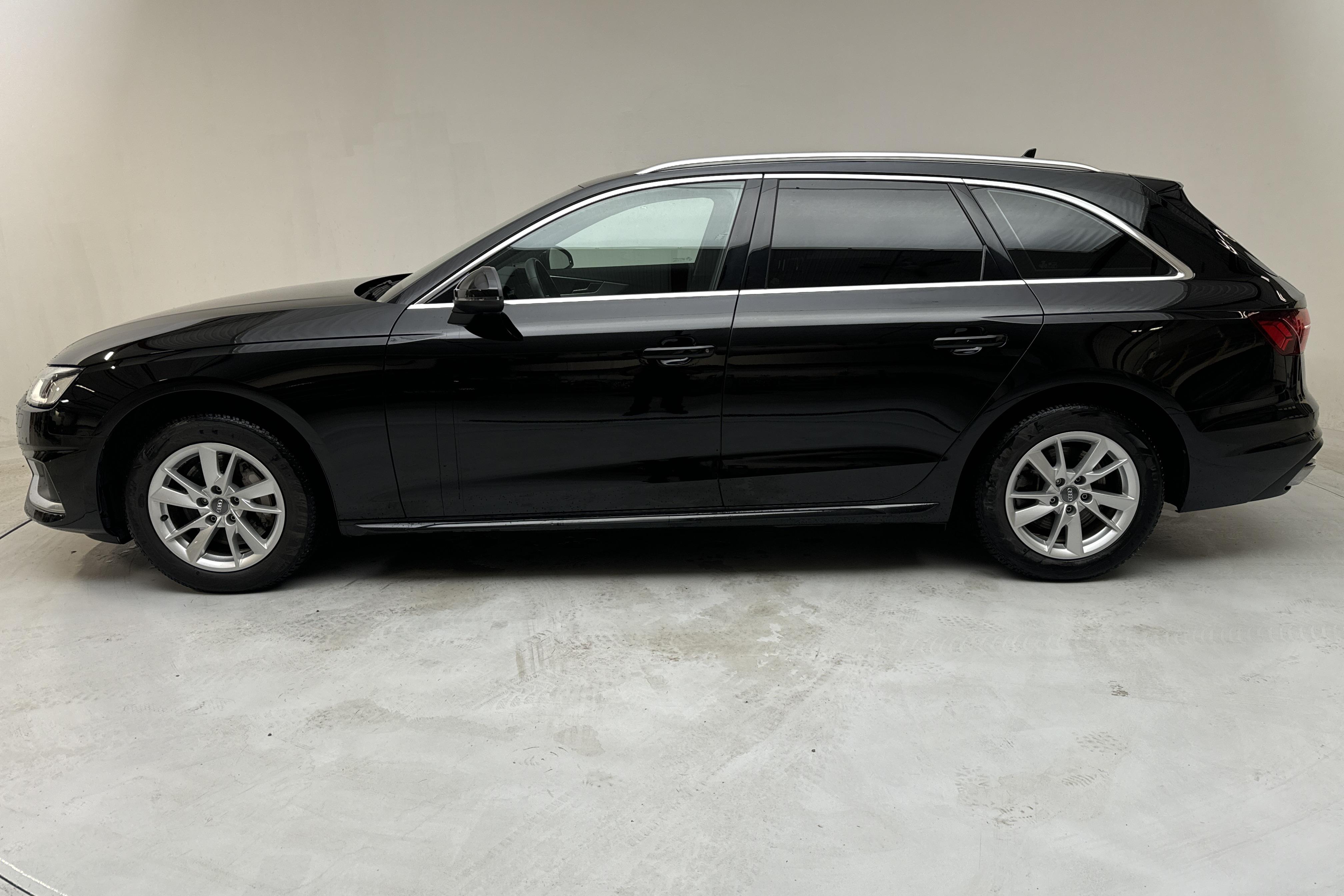 Audi A4 40 TFSI quattro (204hk) - 62 870 km - Automatic - black - 2022