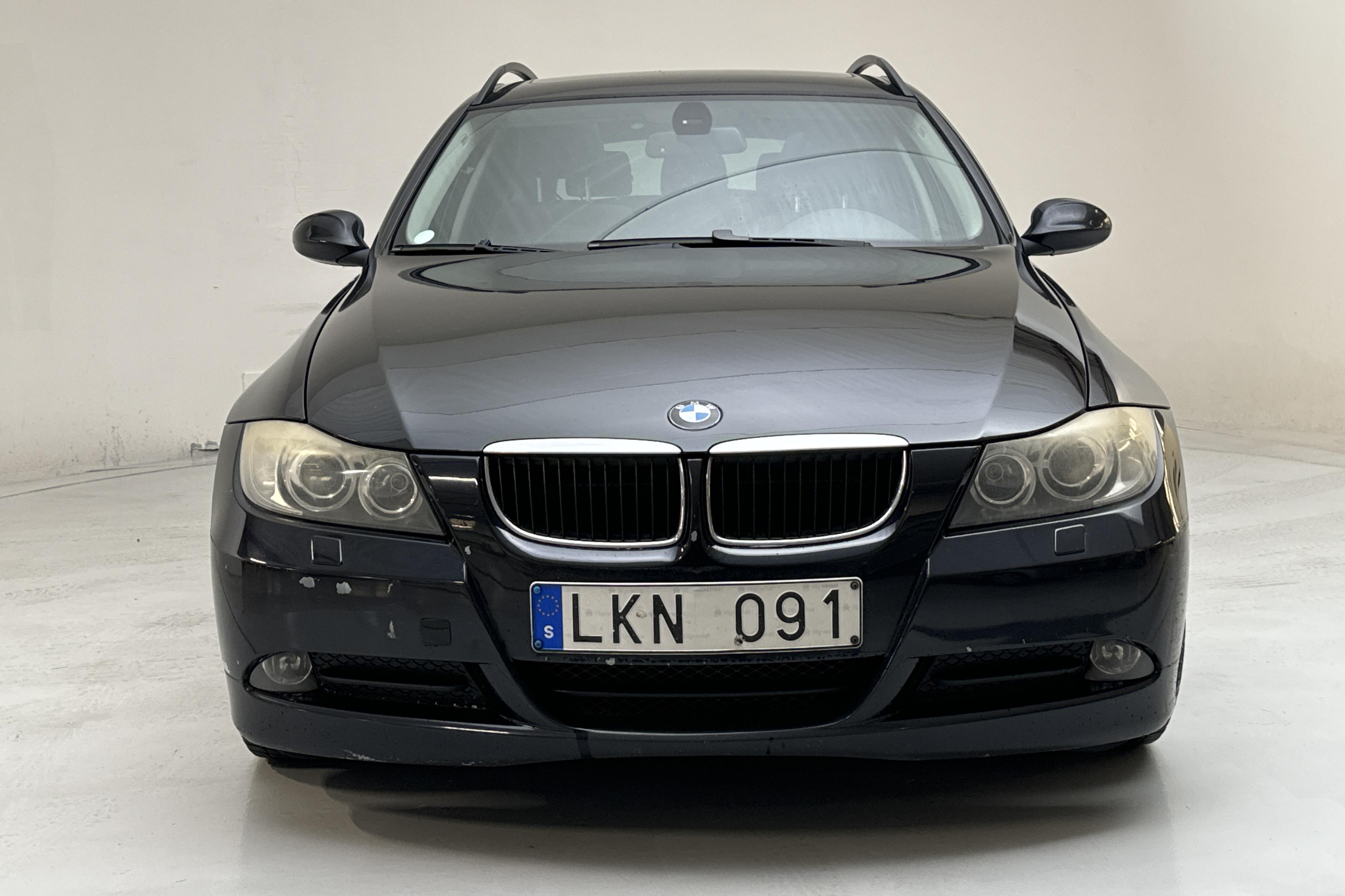 BMW 320d Touring, E91 (177hk) - 196 840 km - Automatyczna - czarny - 2008