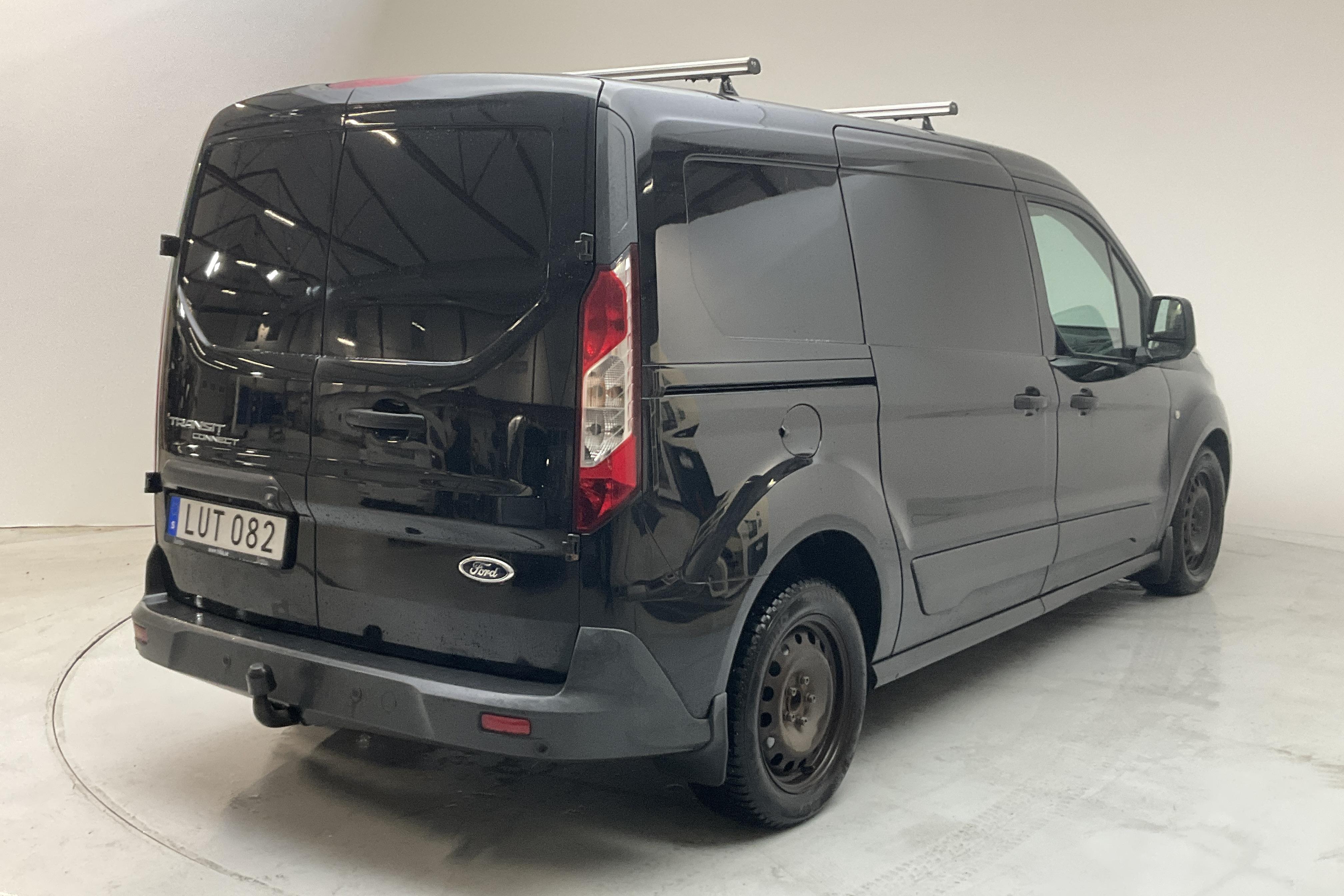 Ford Transit Connect 1.6 TDCi (95hk) - 226 240 km - Manual - black - 2016