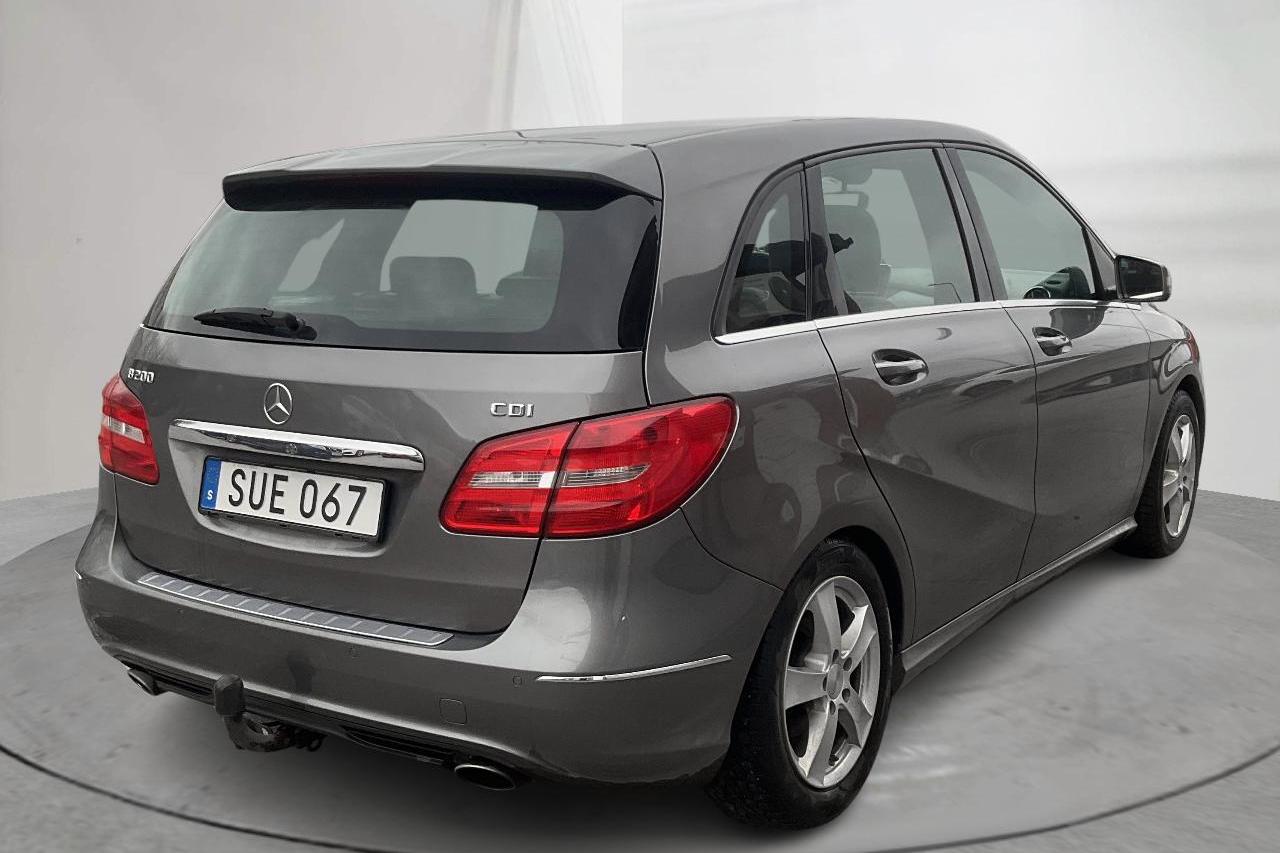 Mercedes B 200 CDI W246 (136hk) - 285 220 km - Automatic - gray - 2014