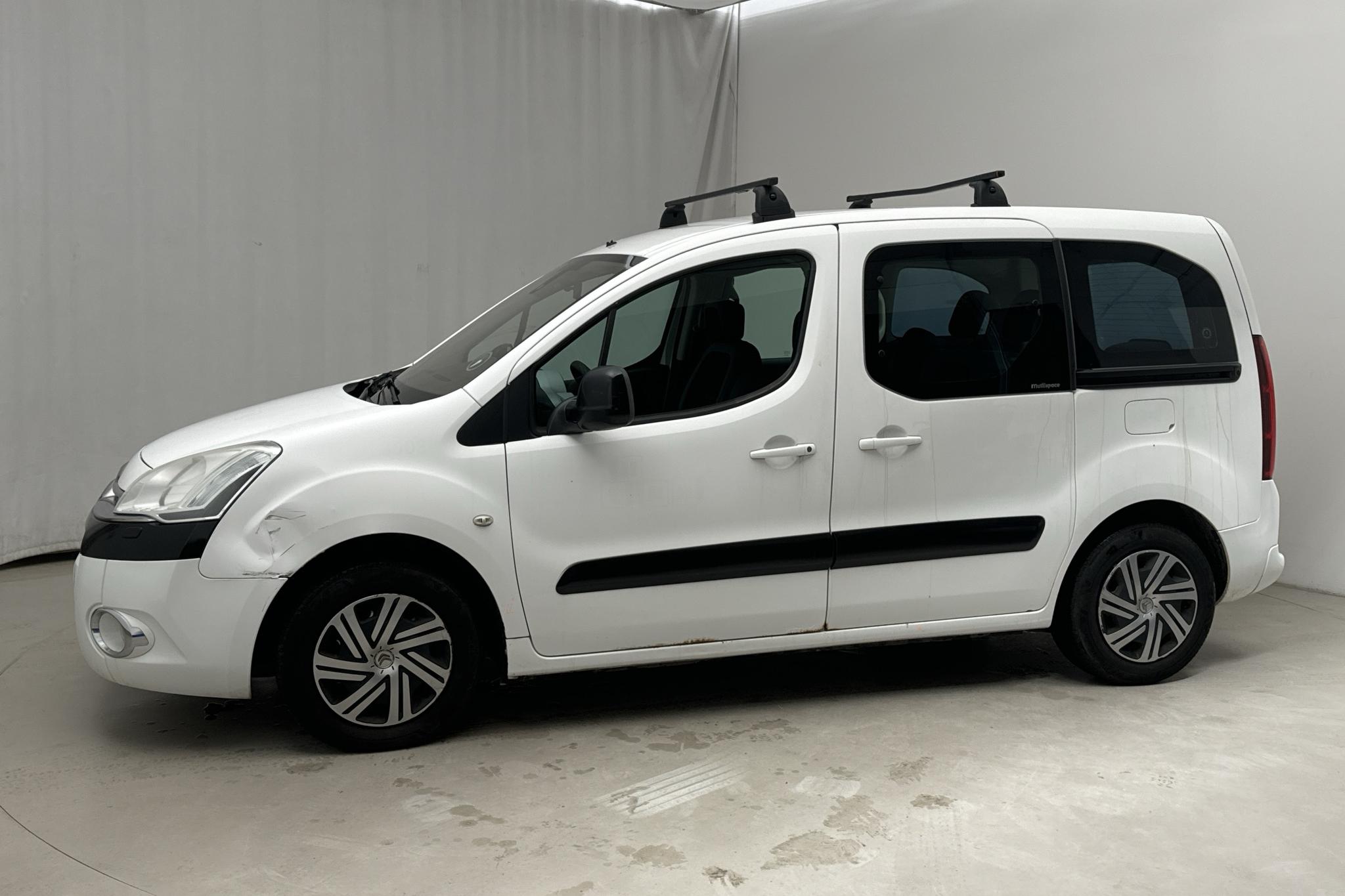 Citroen Berlingo Family III 1.6 HDI (92hk) - 190 370 km - Automatic - white - 2012