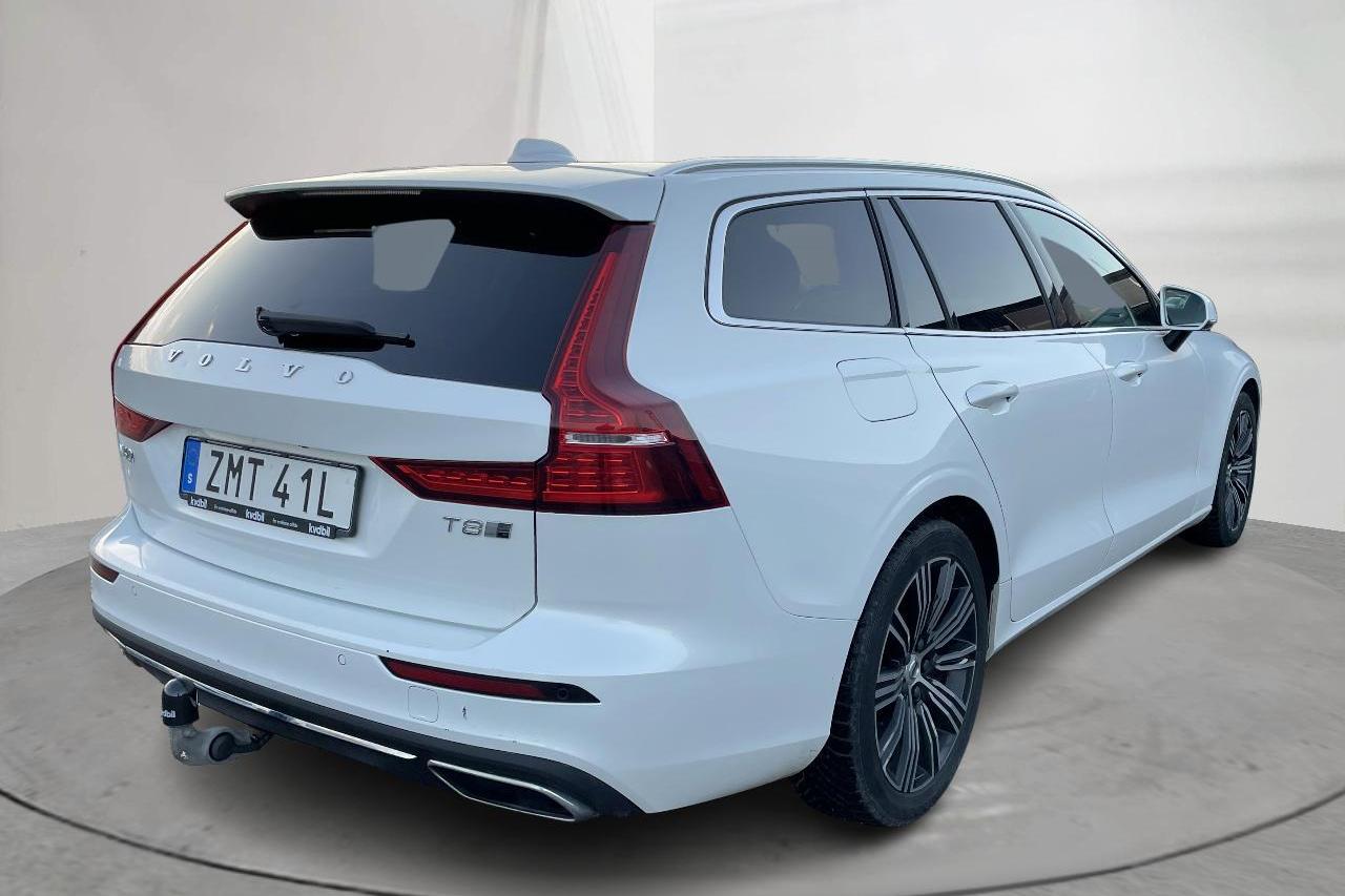 Volvo V60 T8 AWD Twin Engine (390hk) - 159 300 km - Automatic - white - 2019