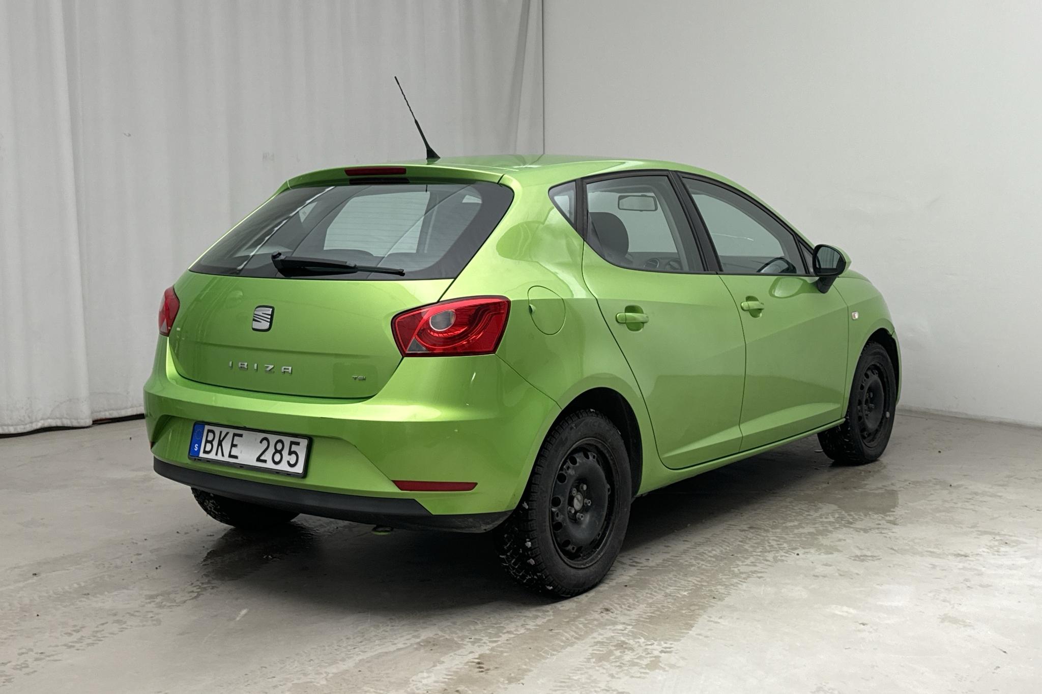 Seat Ibiza 1.2 TSI 5dr (85hk) - 6 554 mil - Manuell - grön - 2014