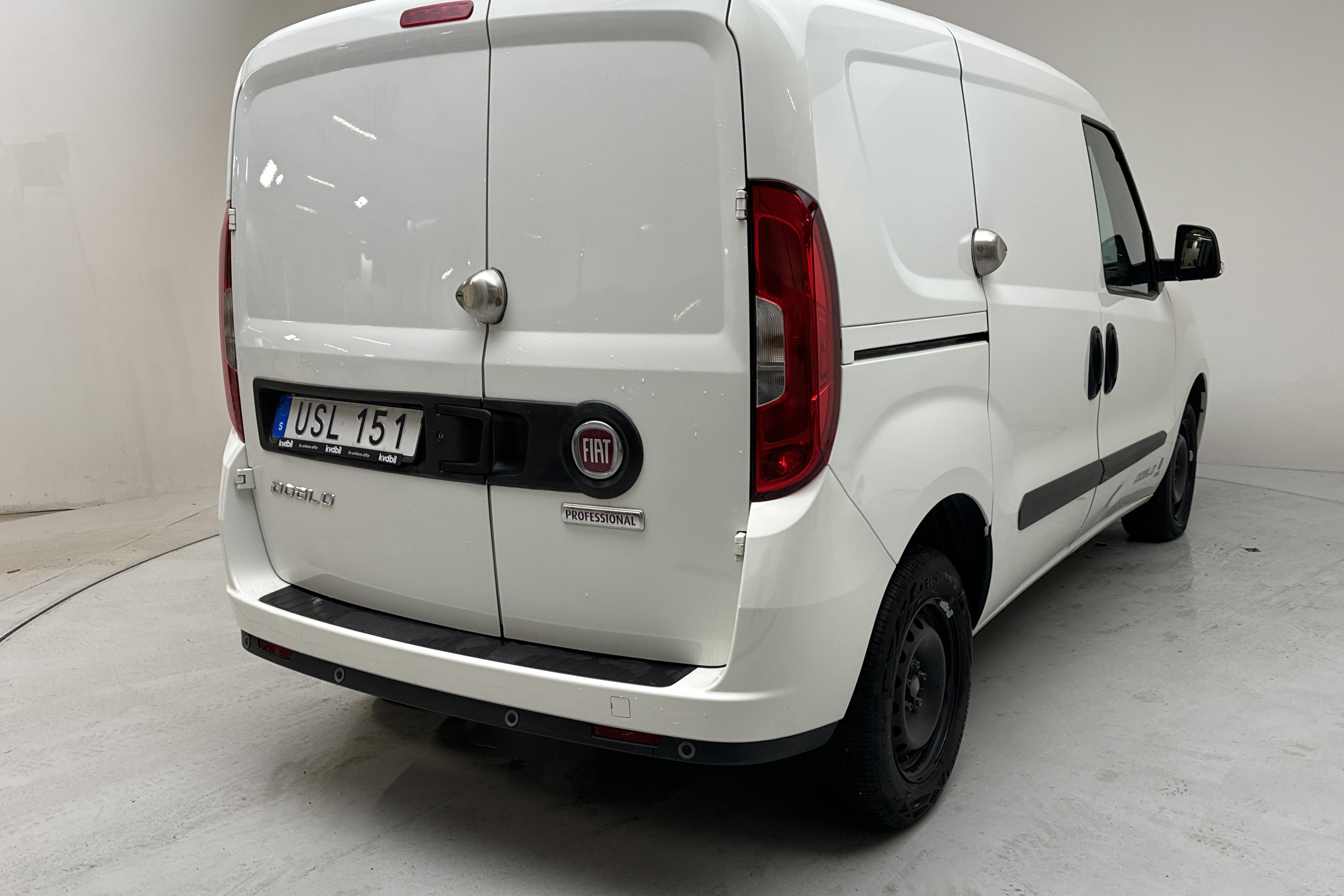 Fiat Doblo Cargo 1.6 MJT (105hk) - 92 090 km - Käsitsi - valge - 2019