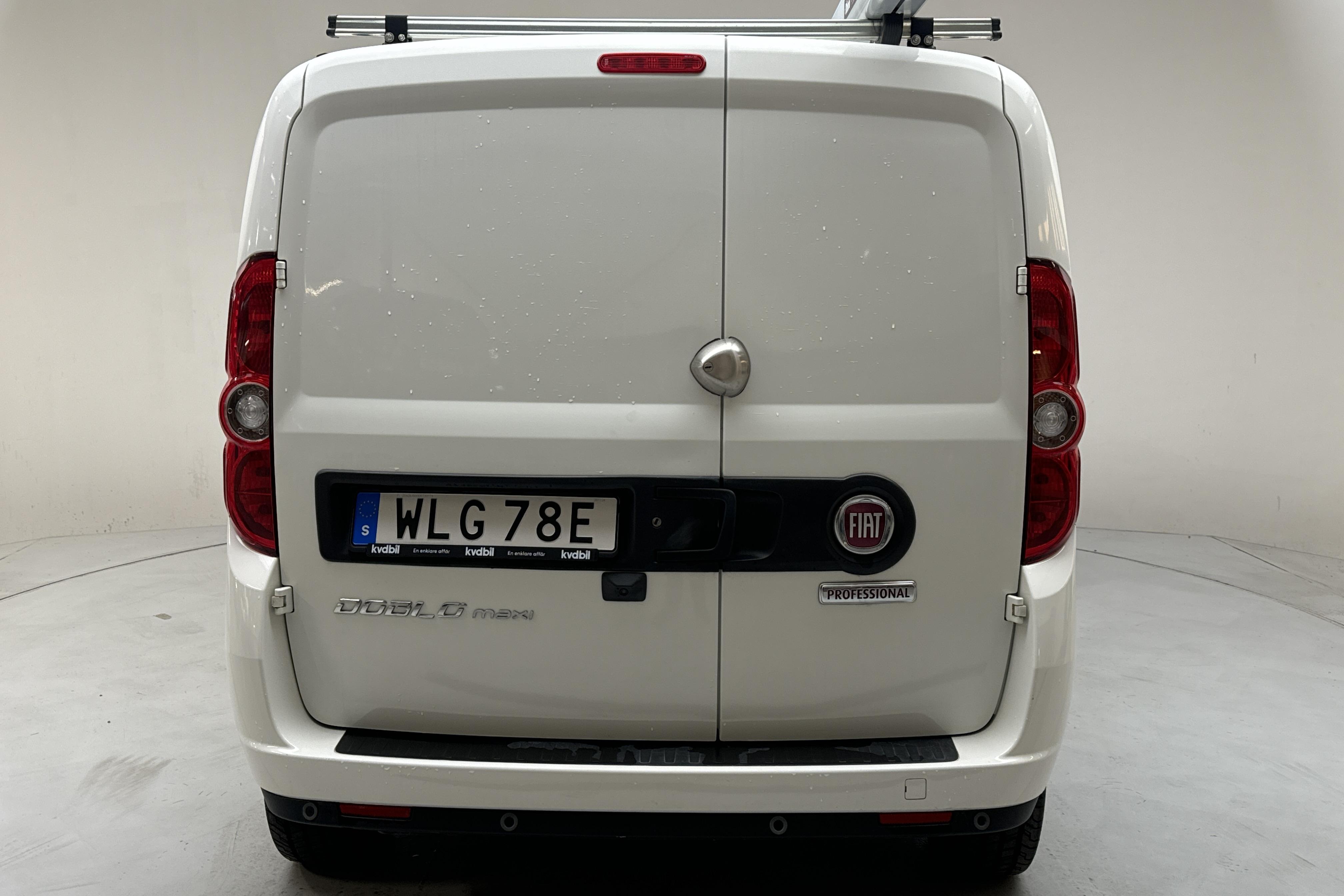 Fiat Doblo Cargo 1.6 MJT (105hk) - 1 836 mil - Manuell - vit - 2021