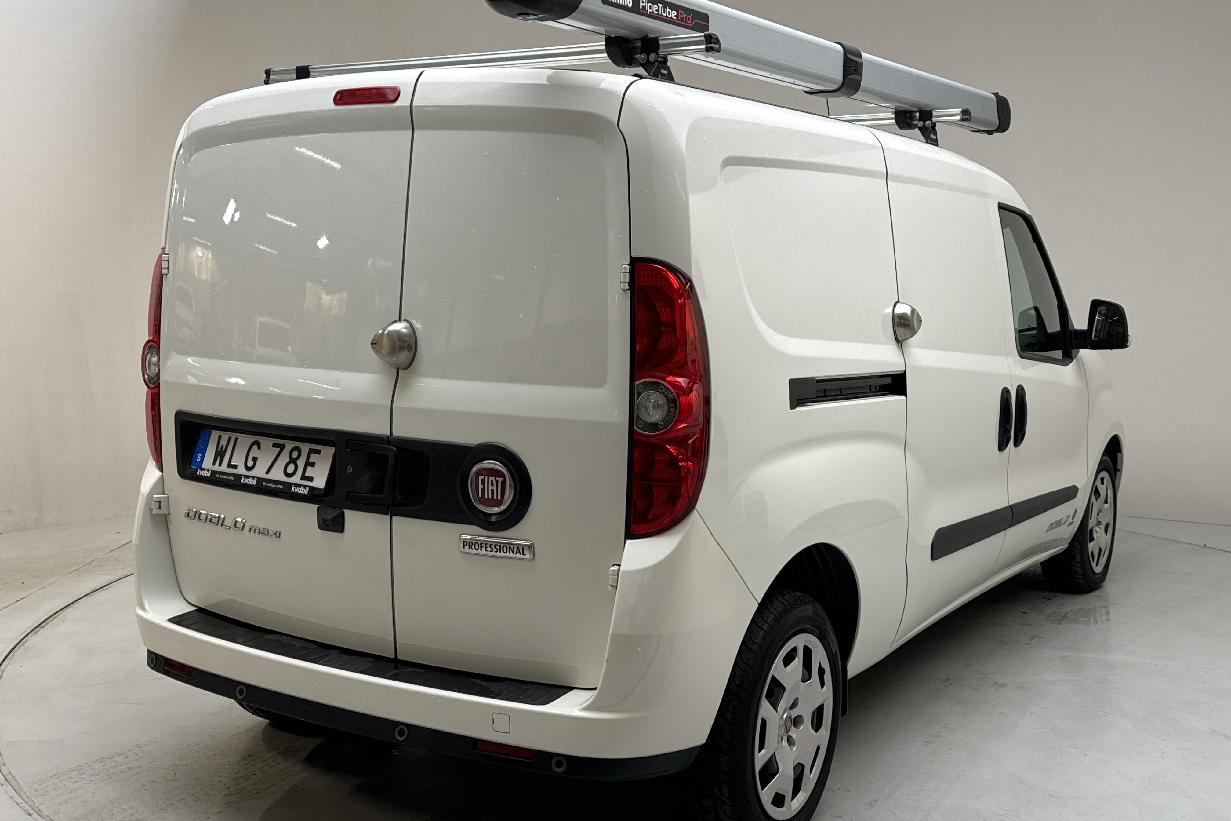 Fiat Doblo Cargo 1.6 MJT (105hk) - 1 836 mil - Manuell - vit - 2021