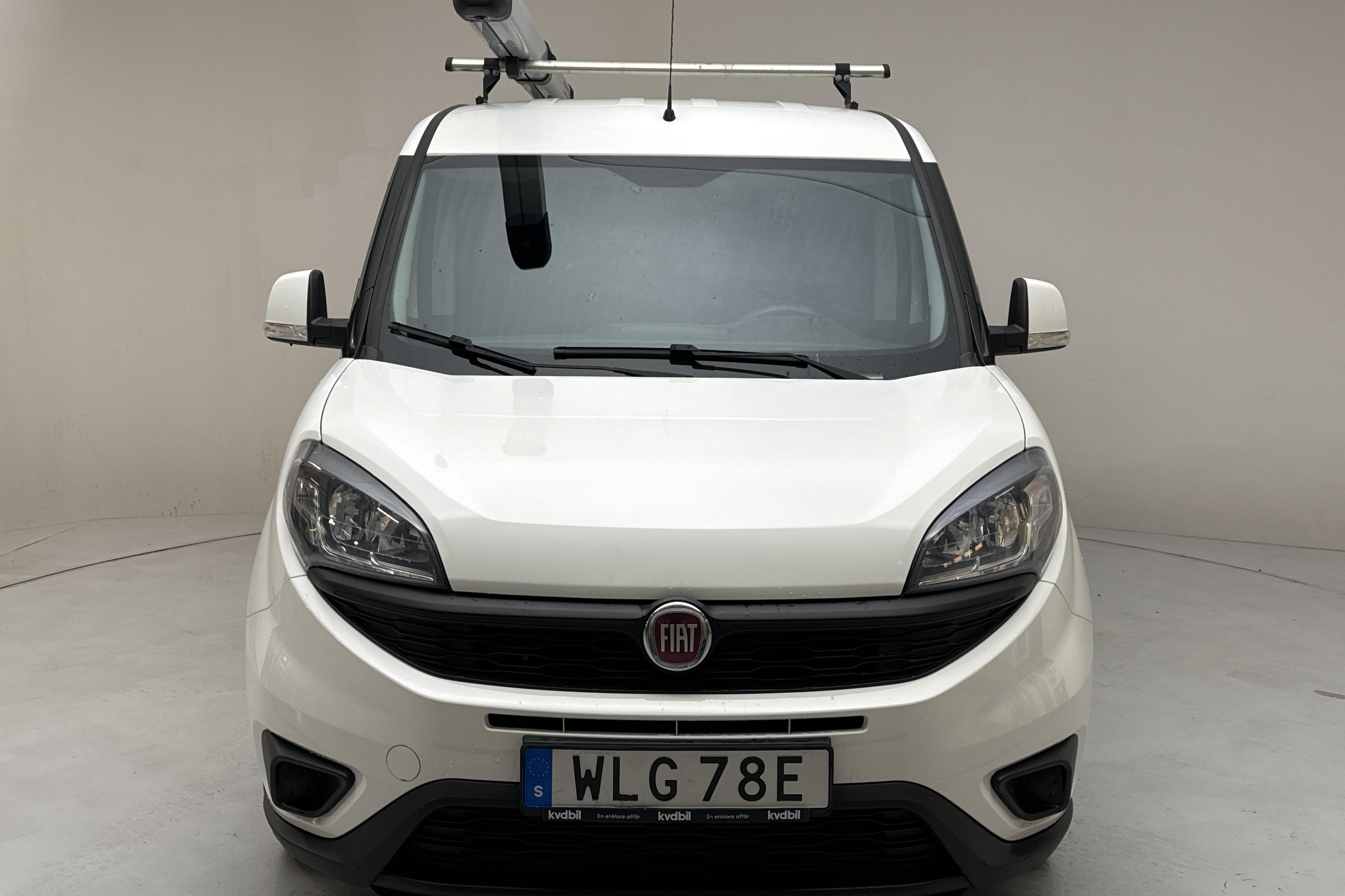 Fiat Doblo Cargo 1.6 MJT (105hk) - 1 836 mil - Manuell - vit - 2021