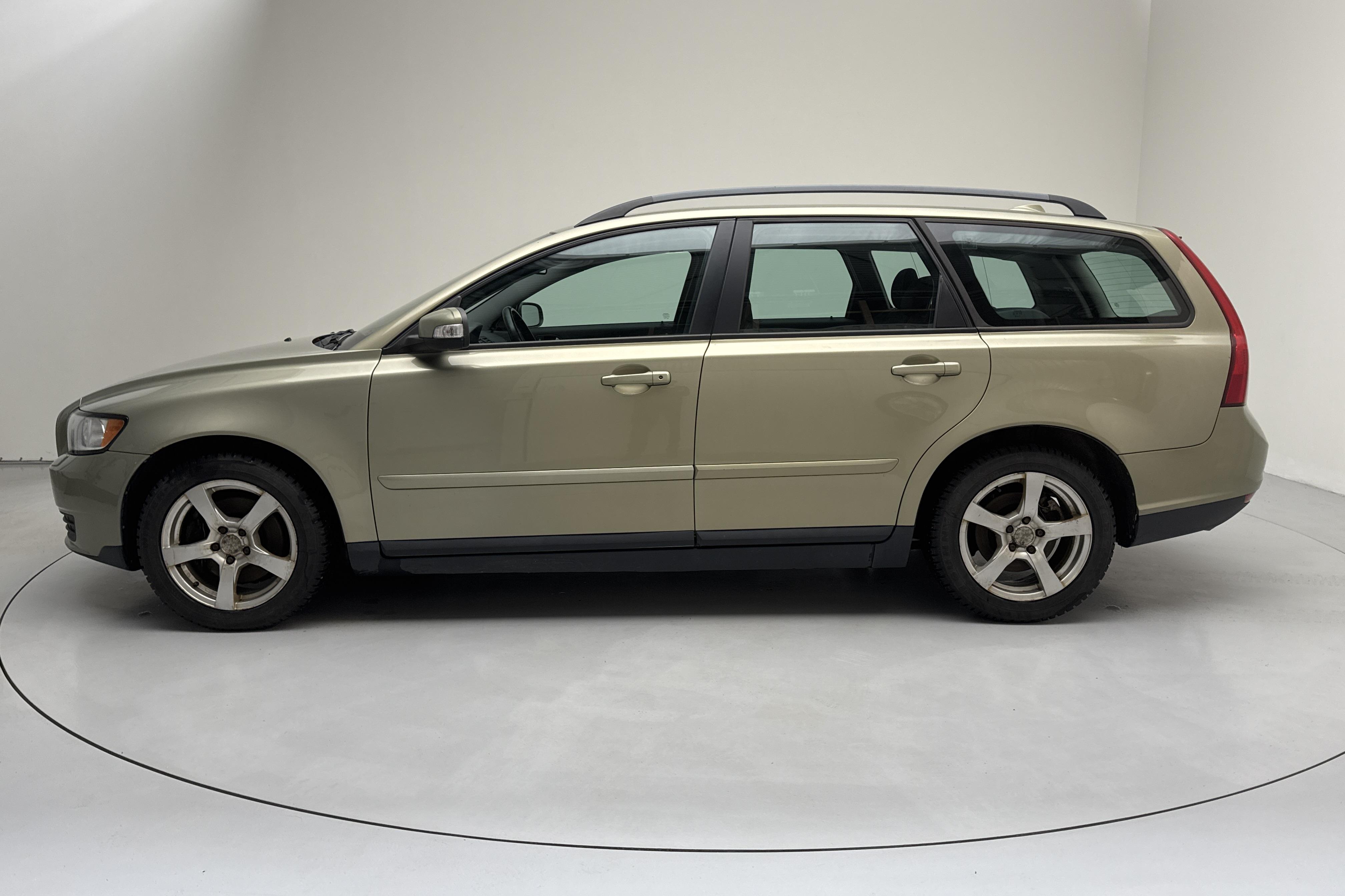 Volvo V50 2.0D (136hk) - 20 863 mil - Manuell - grön - 2008