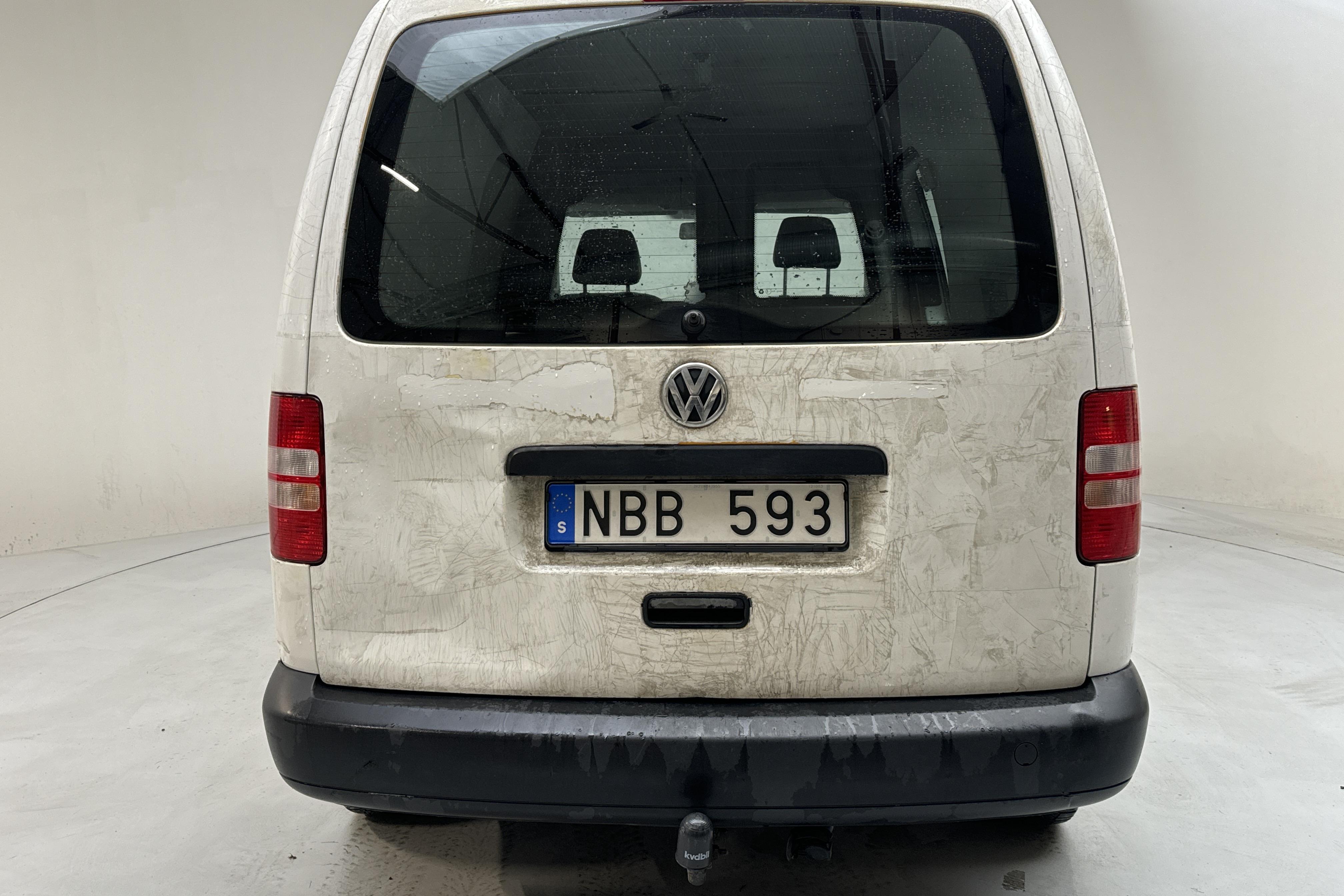 VW Caddy 2.0 TDI Maxi Skåp 4-motion (110hk) - 328 490 km - Manuaalinen - valkoinen - 2013