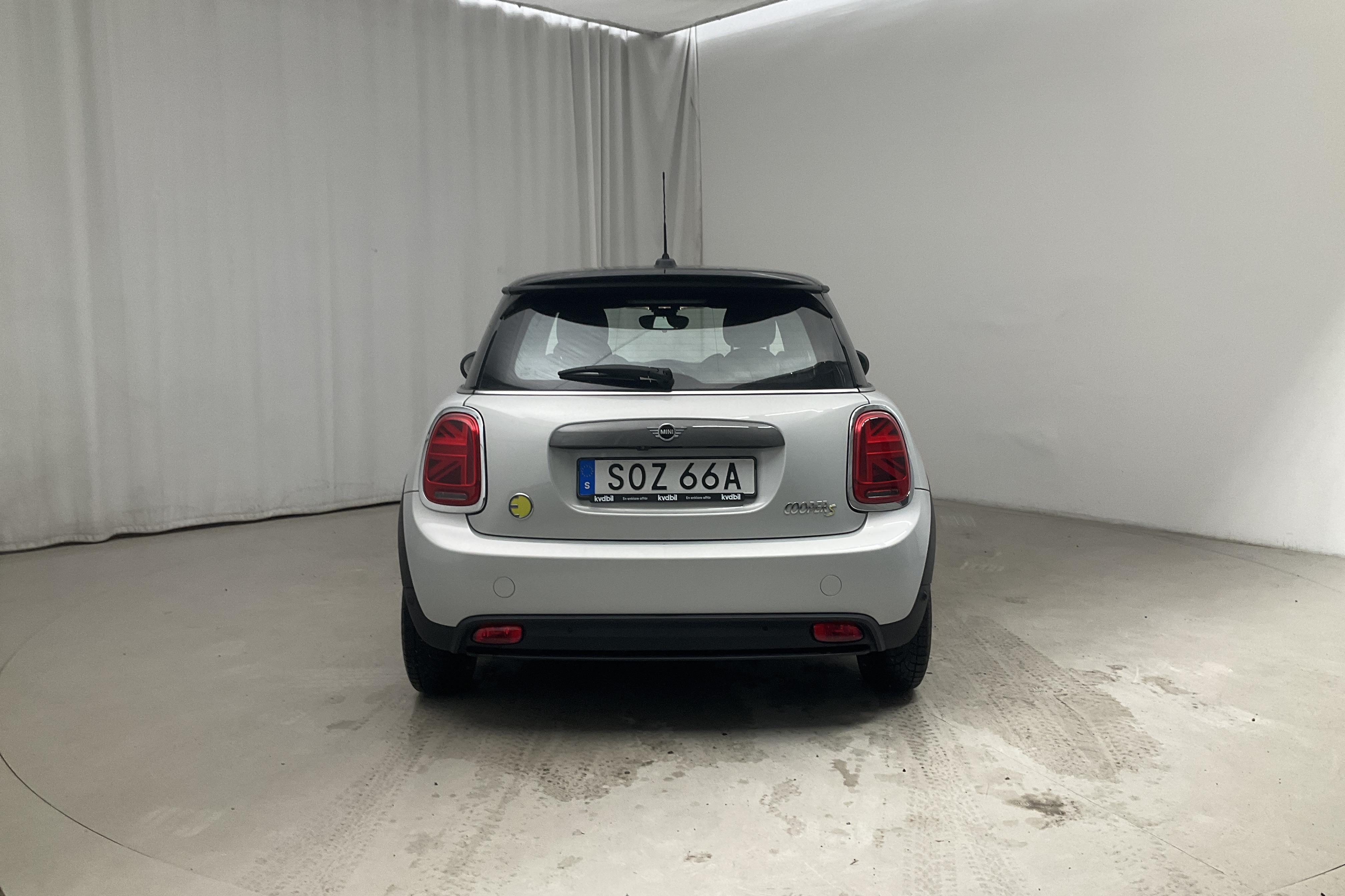 MINI Cooper SE, F56 (184hk) - 3 397 mil - Automat - silver - 2021