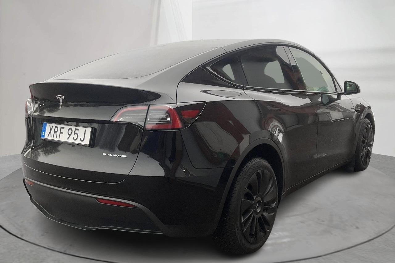 Tesla Model Y Long Range Dual Motor AWD - 20 760 km - Automatic - black - 2023