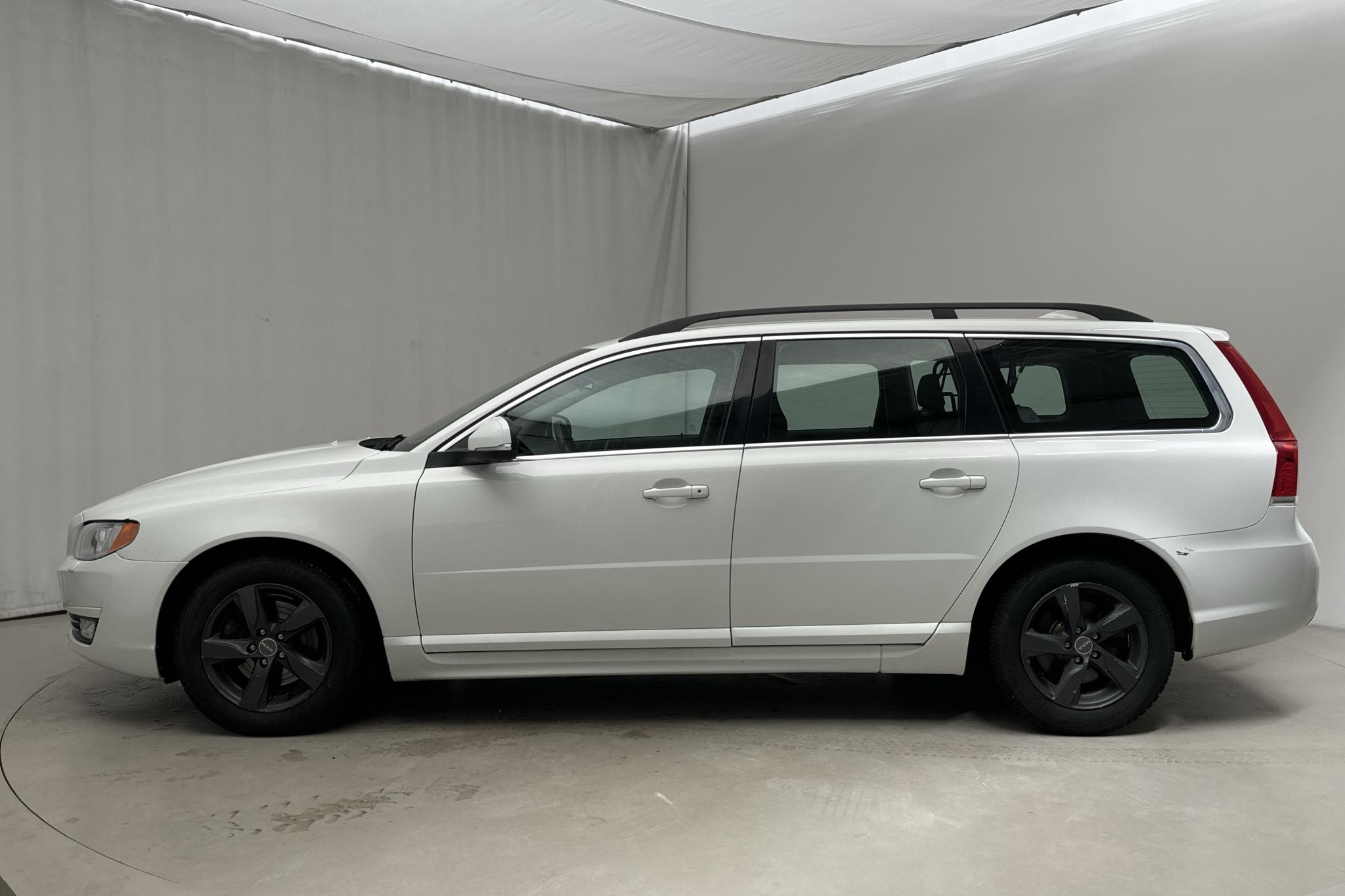 Volvo V70 II D4 (181hk) - 23 482 mil - Automat - vit - 2014