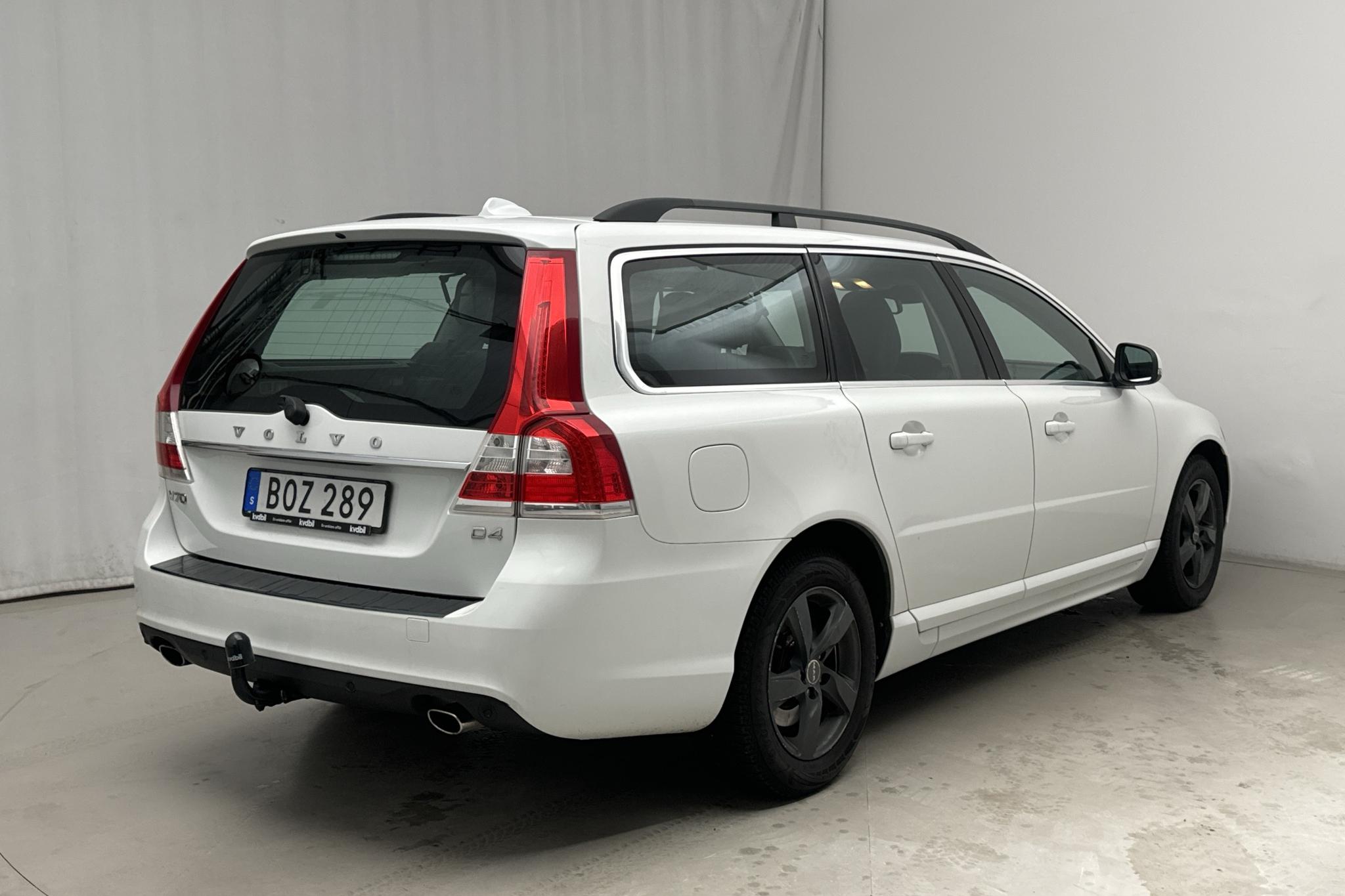 Volvo V70 II D4 (181hk) - 23 482 mil - Automat - vit - 2014