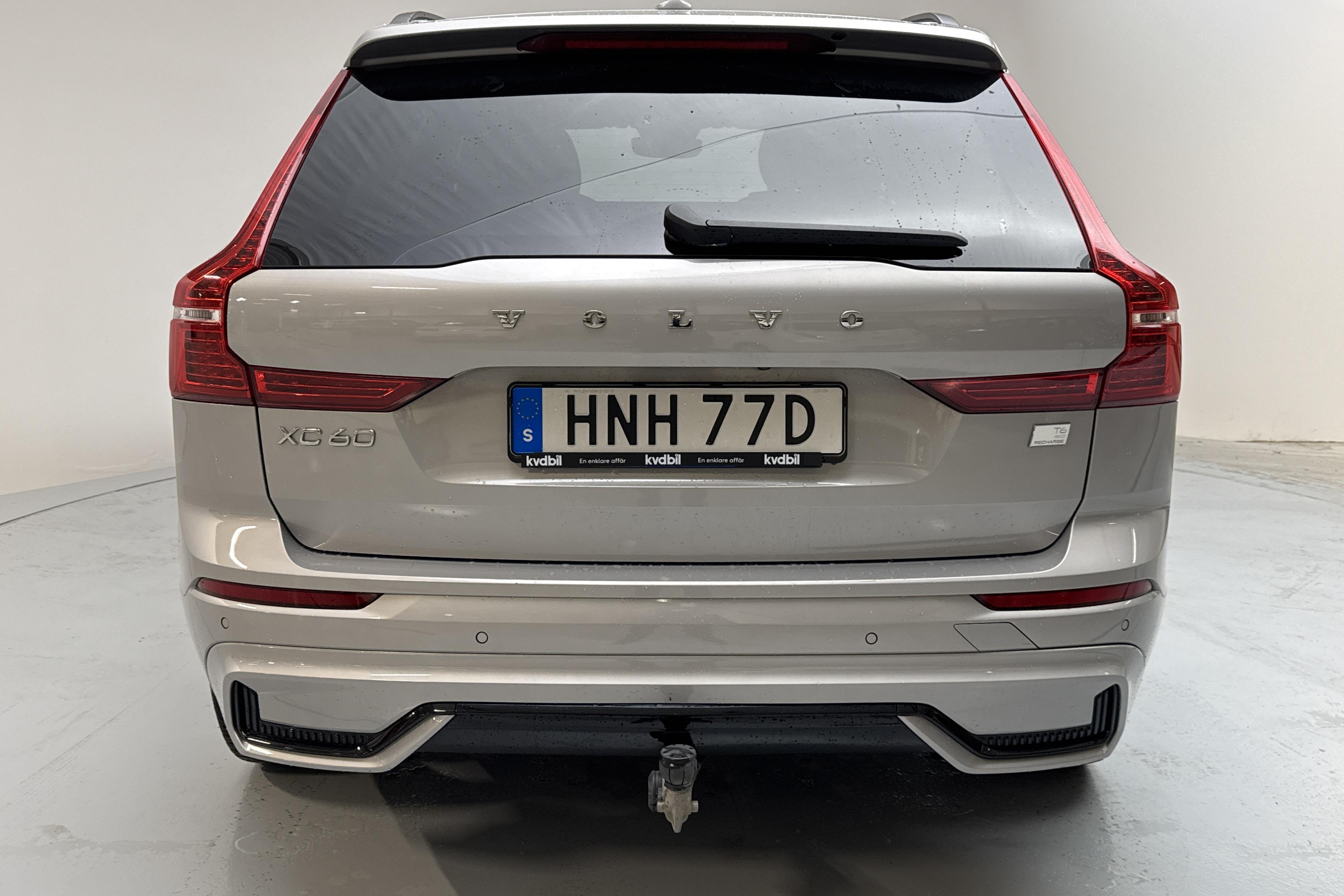 Volvo XC60 T6 AWD Recharge (350hk) - 124 550 km - Automaattinen - hopea - 2022