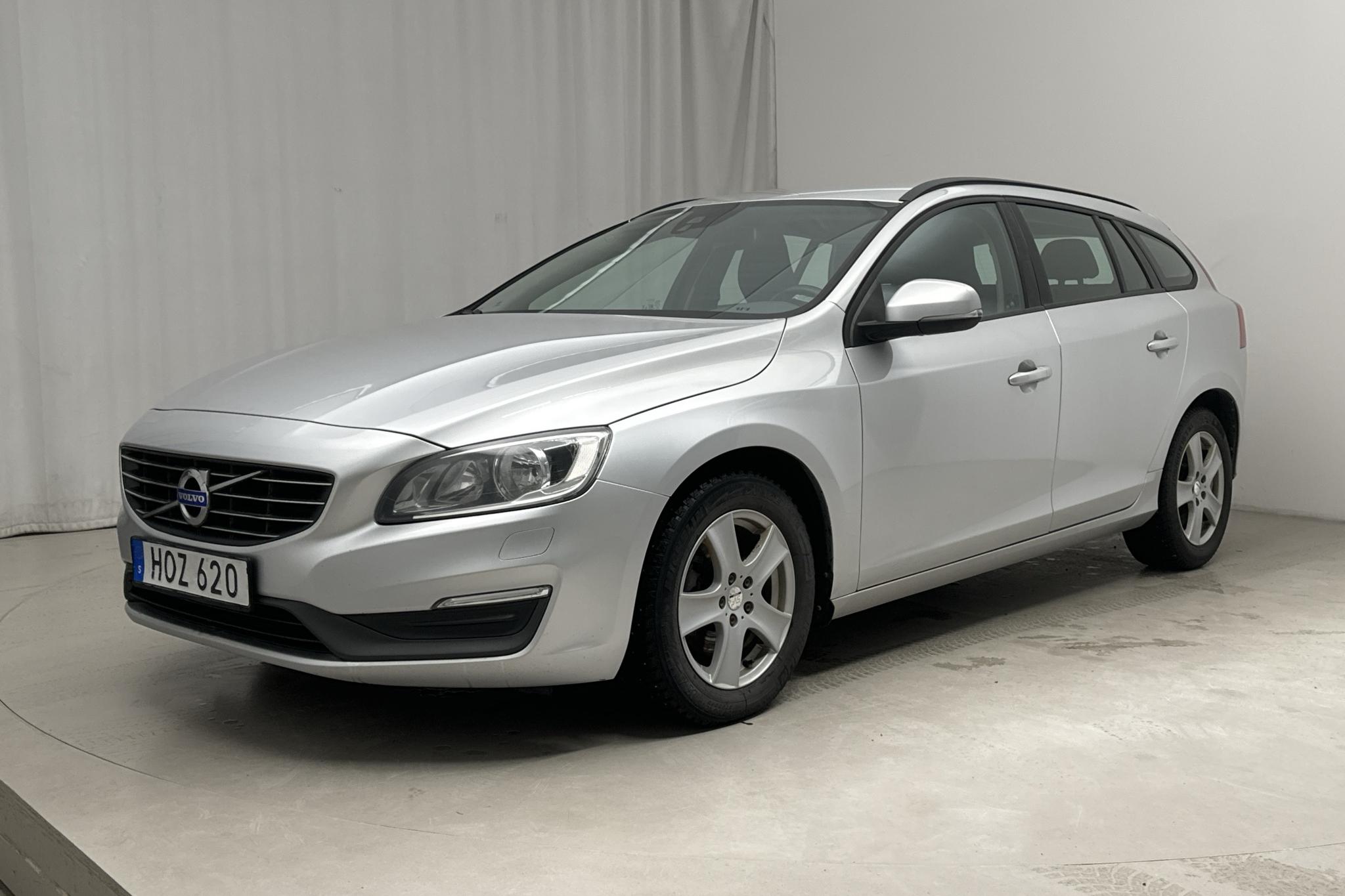 Volvo V60 D2 (115hk) - 27 458 mil - Manuell - silver - 2015