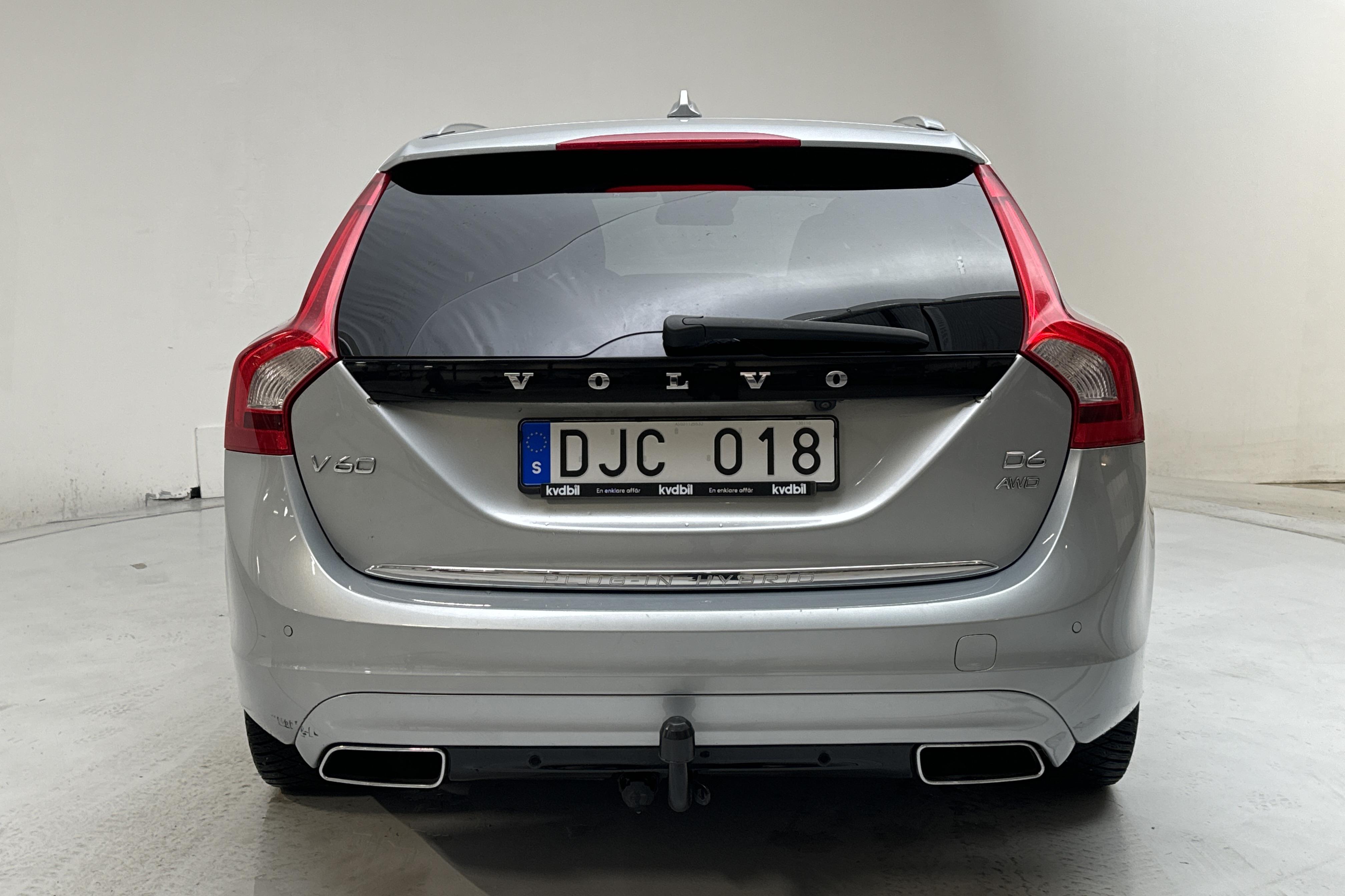 Volvo V60 D6 AWD Plug-in Hybrid (283hk) - 301 130 km - Automatic - silver - 2013