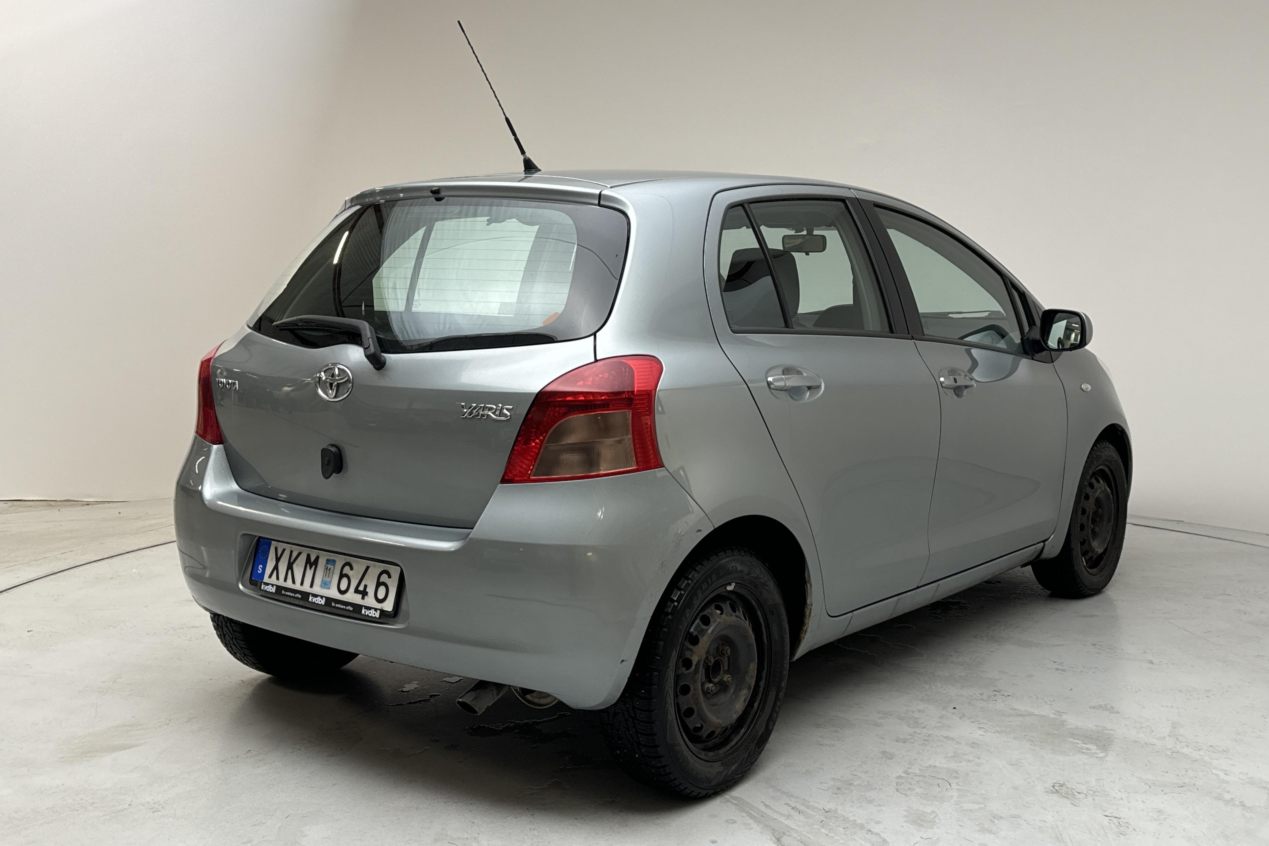 Toyota Yaris 1.3 5dr (87hk) - 37 280 km - Manualna - szary - 2006