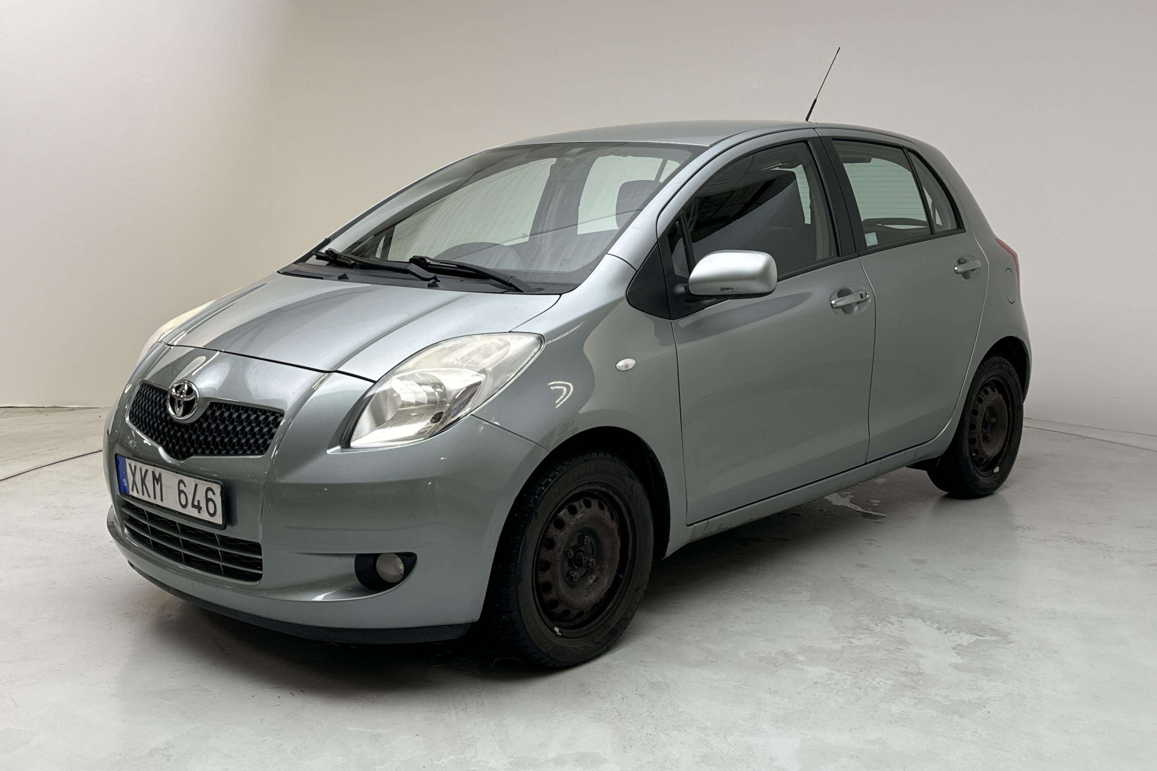 Toyota Yaris 1.3 5dr (87hk) - 37 280 km - Manualna - szary - 2006