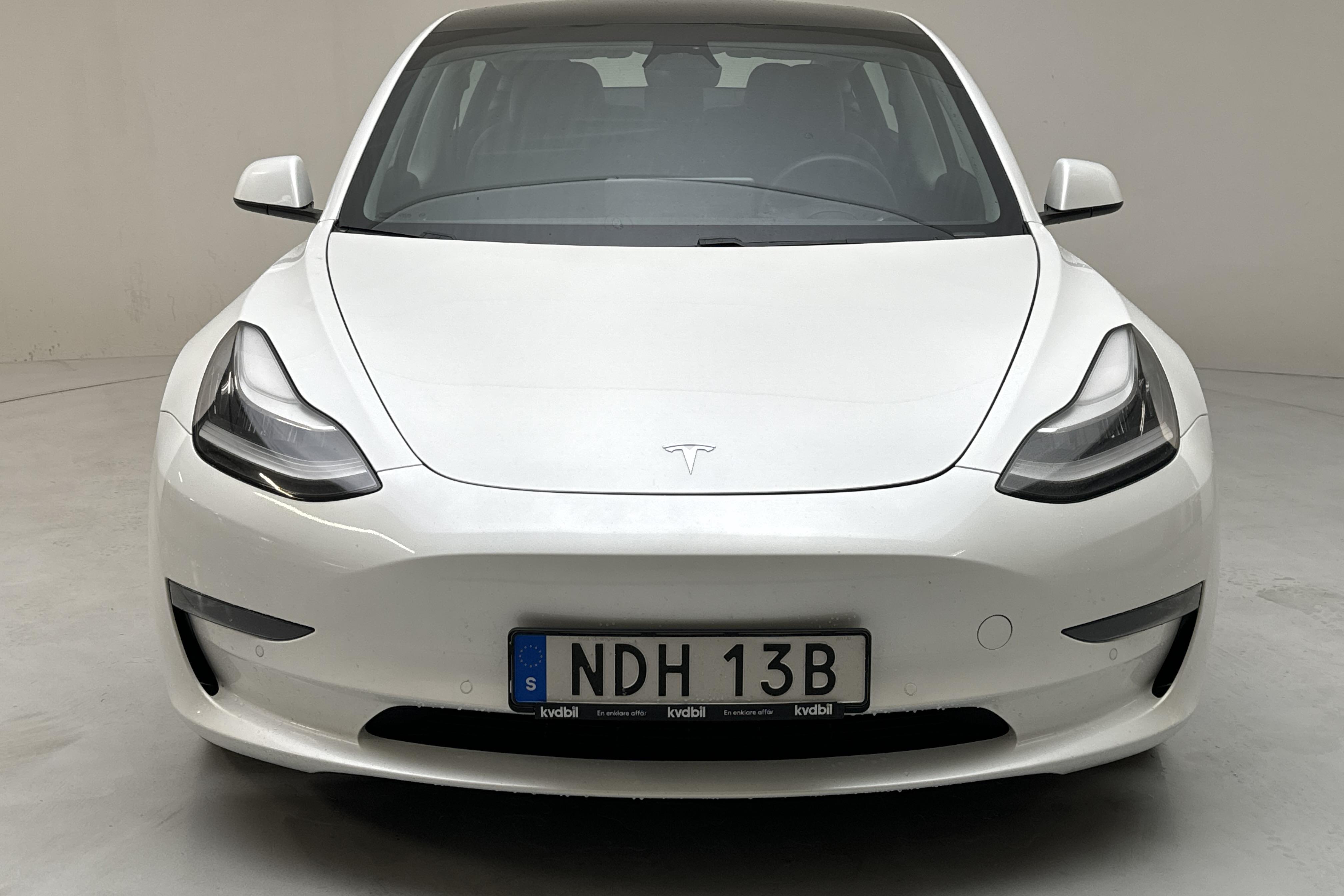 Tesla Model 3 Long Range Dual Motor AWD - 130 160 km - Automatic - white - 2021