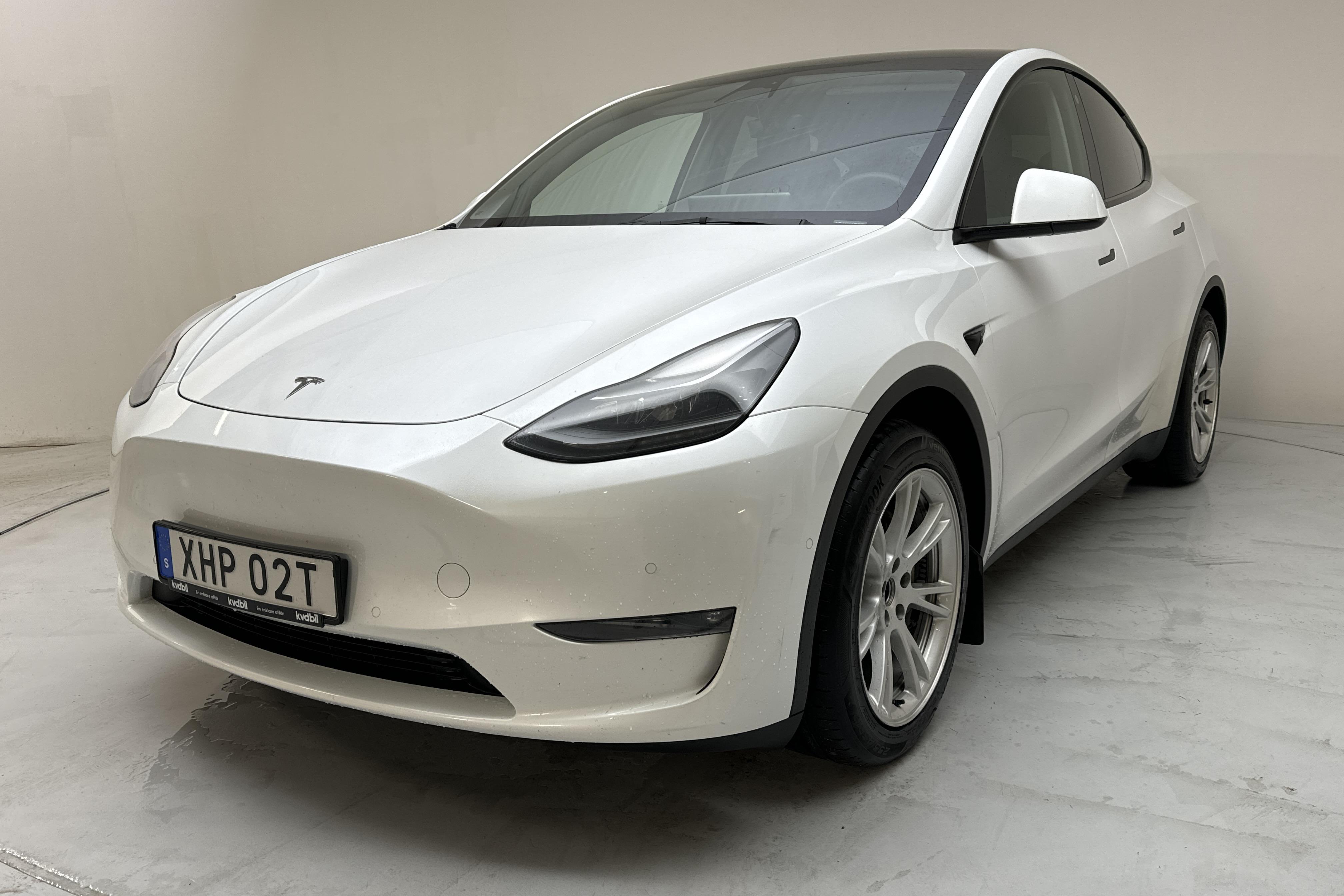 Tesla Model Y Long Range Dual Motor AWD - 9 901 mil - Automat - vit - 2021