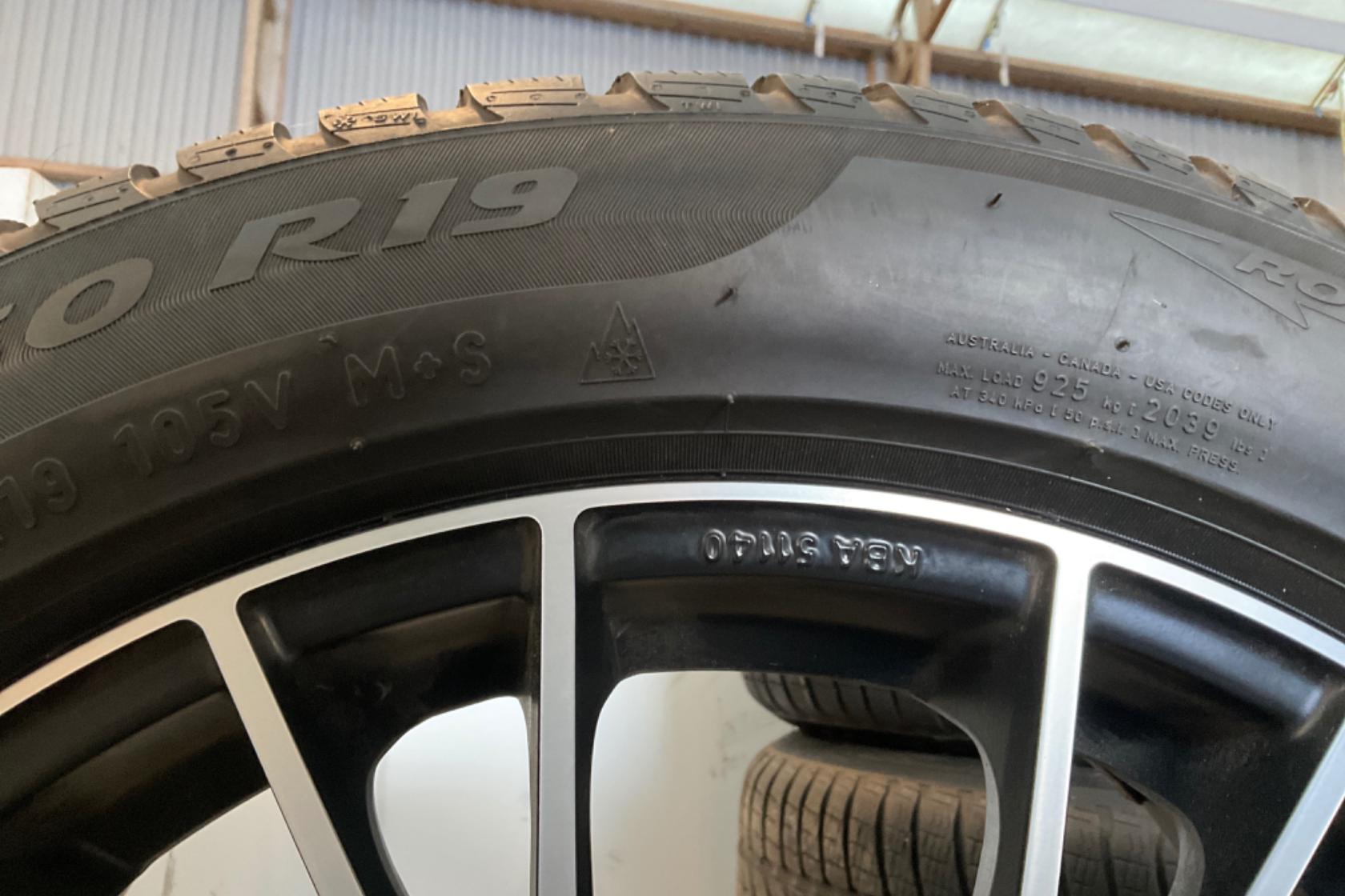 Vinterhjul (nr 82) PIRELLI 245/50R19 - 0 km