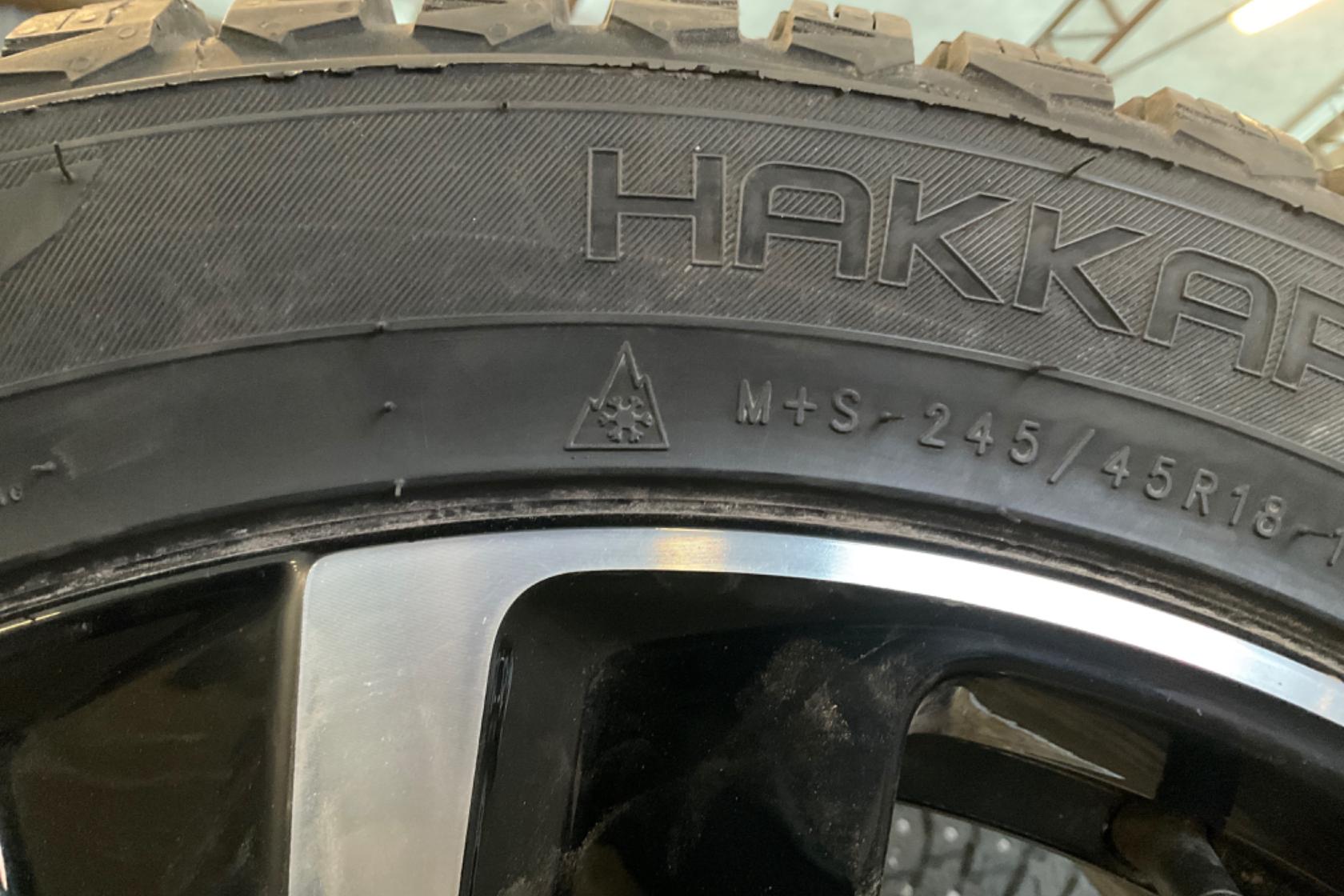 Vinterhjul (nr 62) NOKIAN 245/45R18 - 0 km