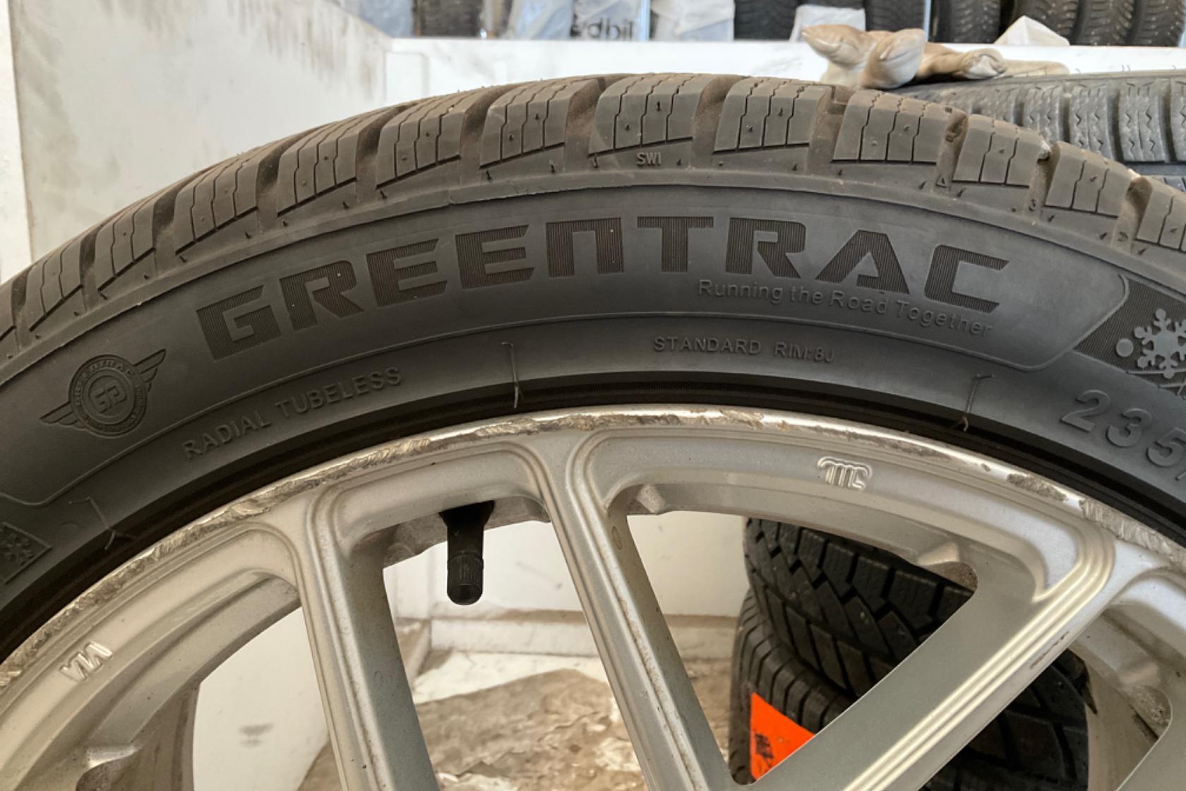 Vinterhjul (nr 91) GREENTRAC 235/45R18 - 0 km