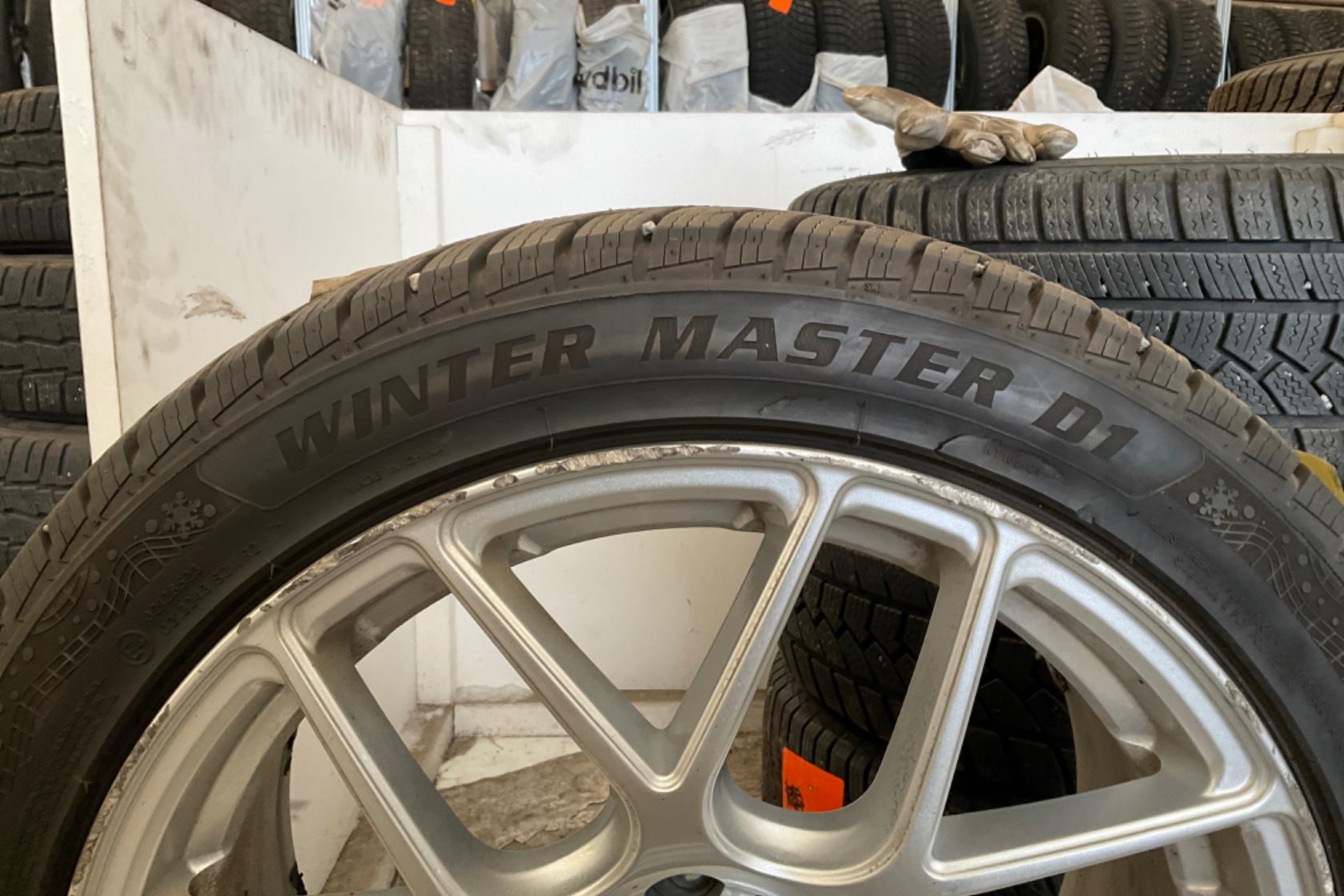 Vinterhjul (nr 91) GREENTRAC 235/45R18 - 0 km