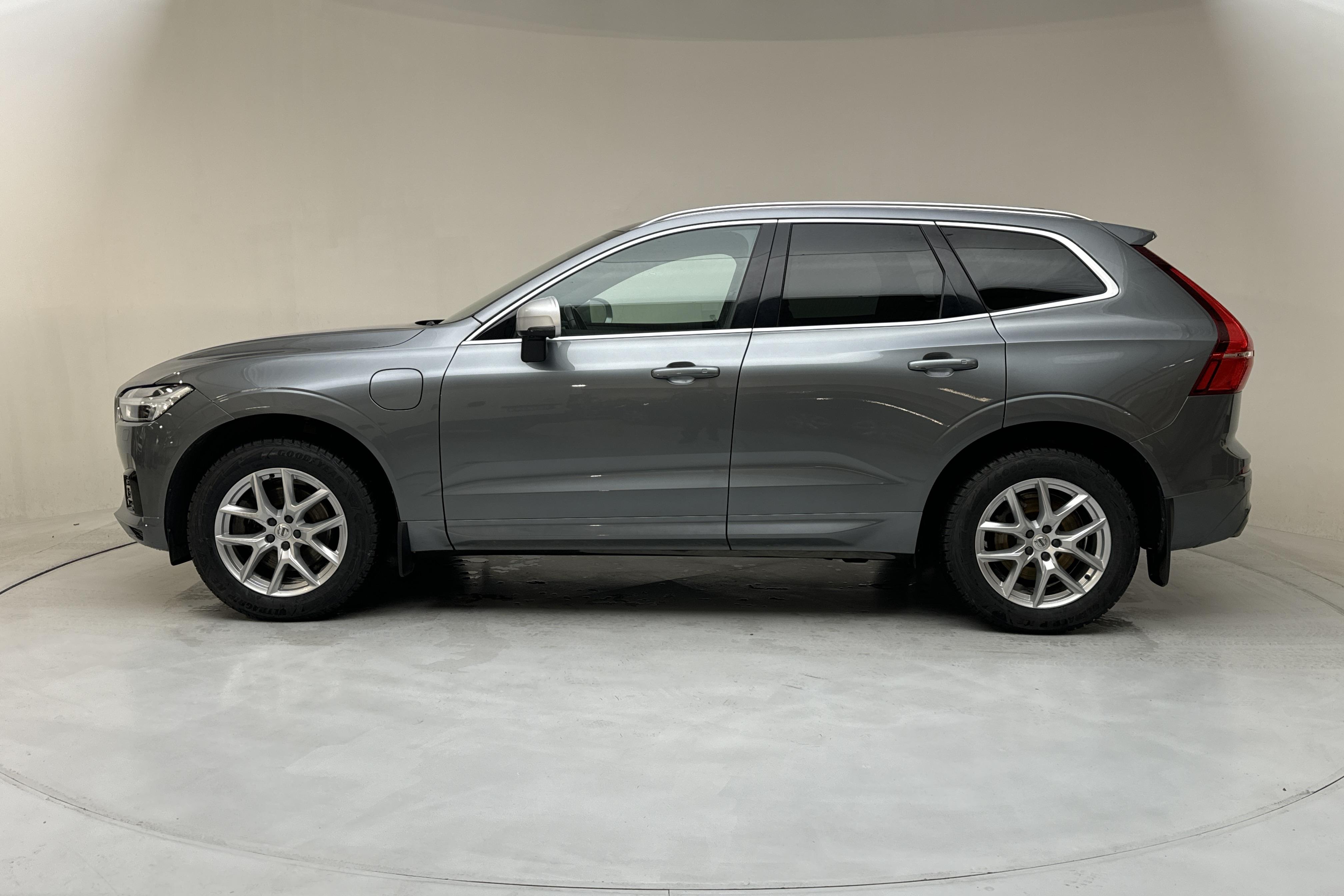 Volvo XC60 T8 AWD Recharge (390hk) - 139 500 km - Automatic - gray - 2019