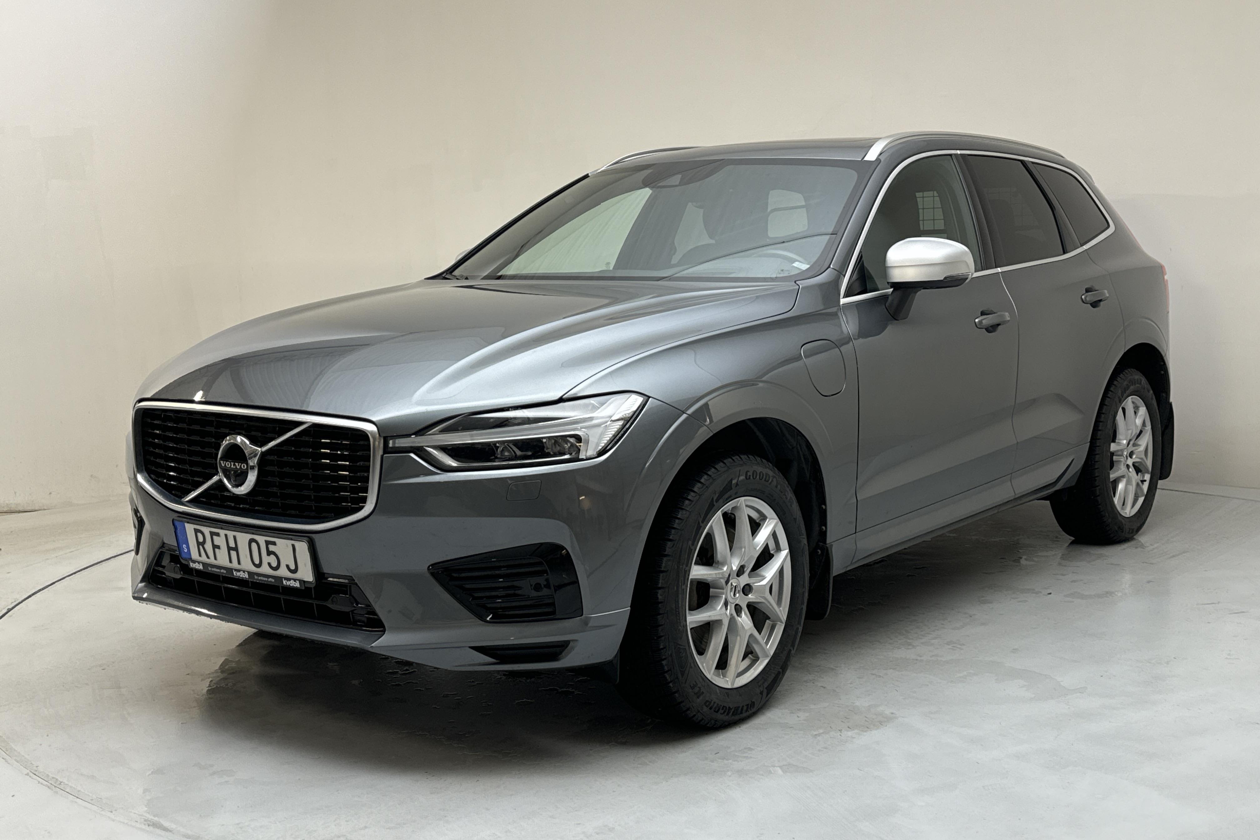 Volvo XC60 T8 AWD Recharge (390hk) - 139 500 km - Automatic - gray - 2019