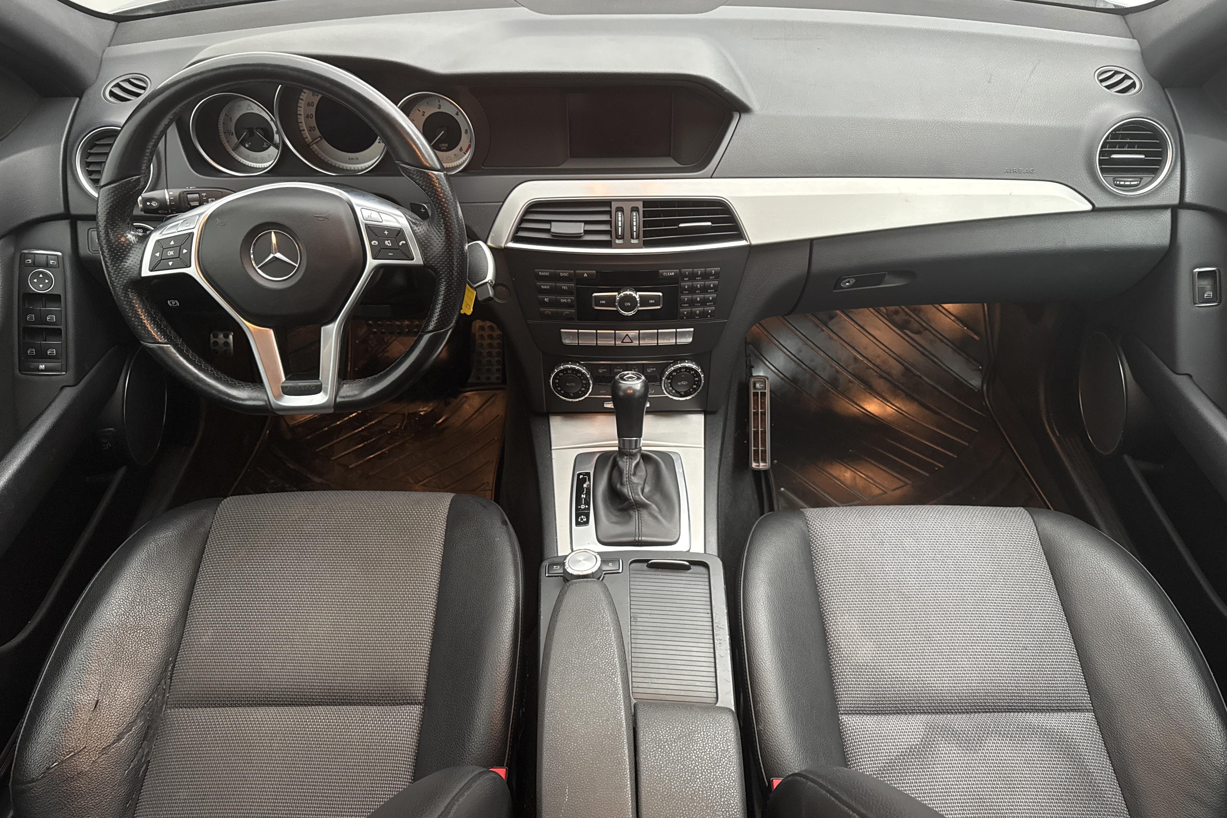 Mercedes C 220 CDI Kombi BlueEfficiency S204 (170hk) - 248 940 km - Automatyczna - srebro - 2013