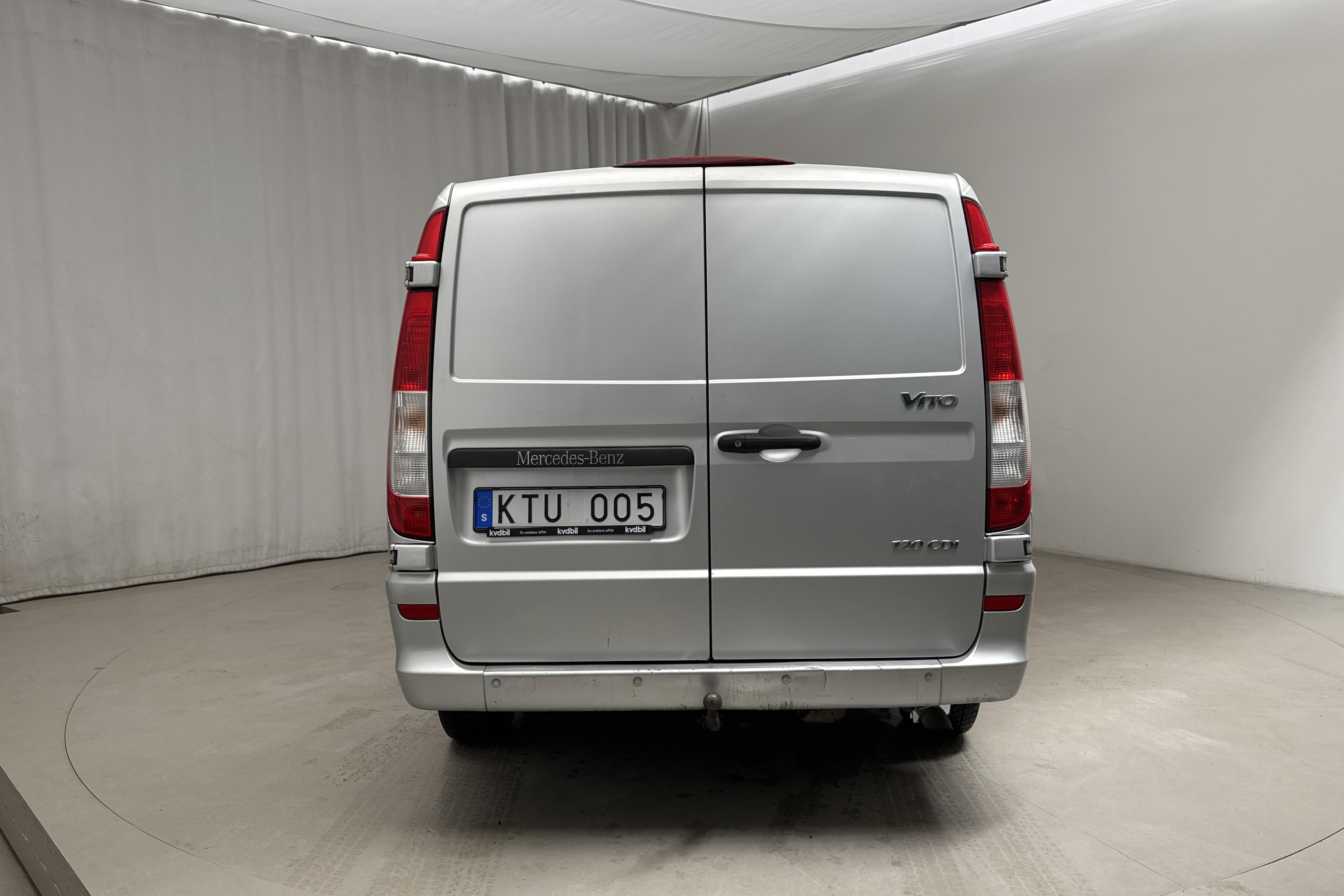 Mercedes Vito 120 Skåp W639 (204hk) - 21 092 mil - Automat - silver - 2010